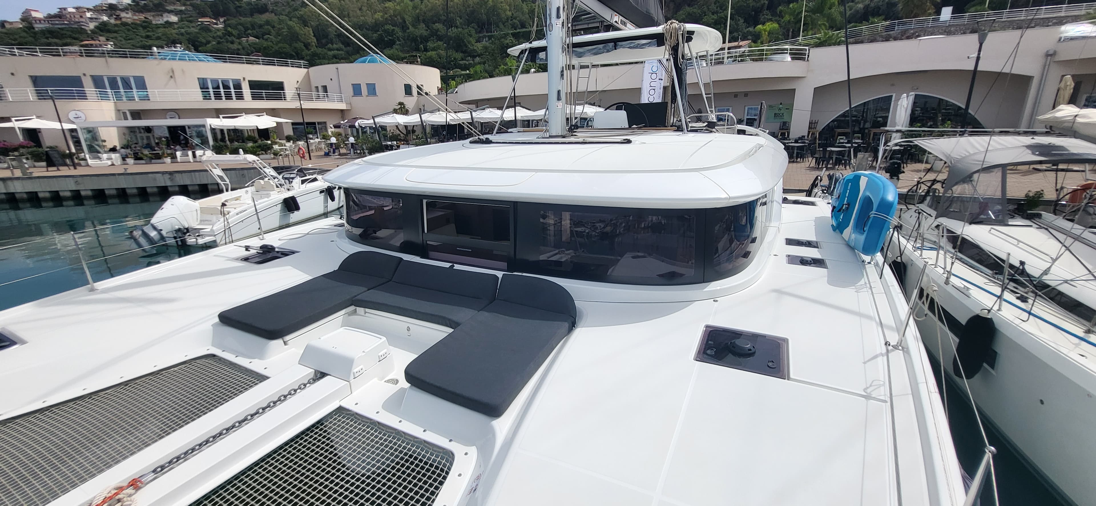 Lagoon 46  - photo 59