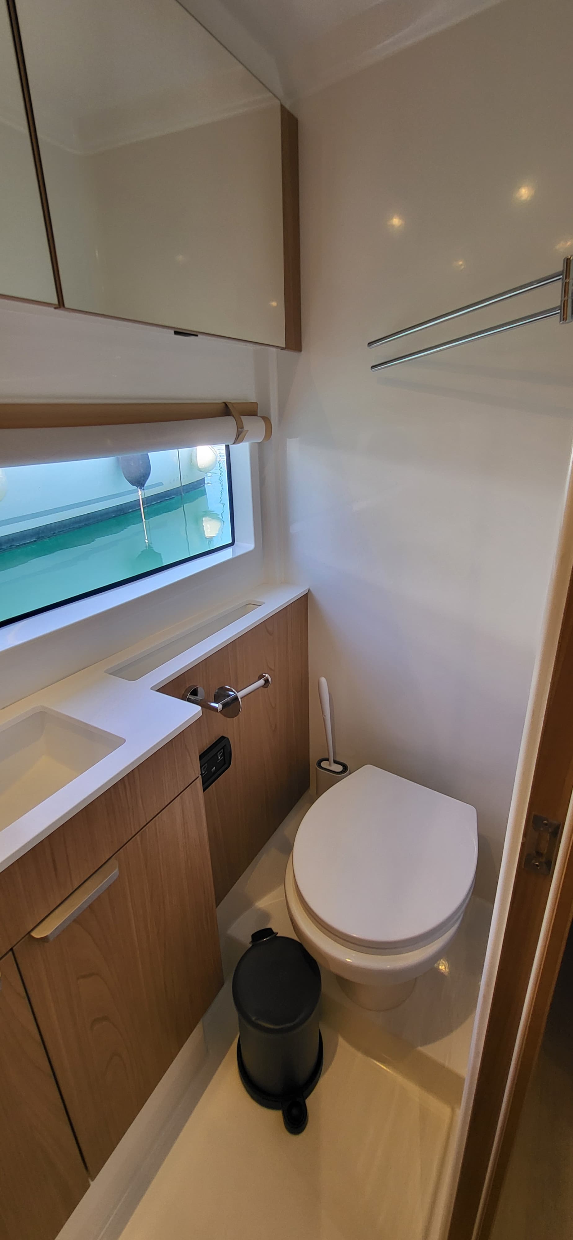 Lagoon 46  - photo 23