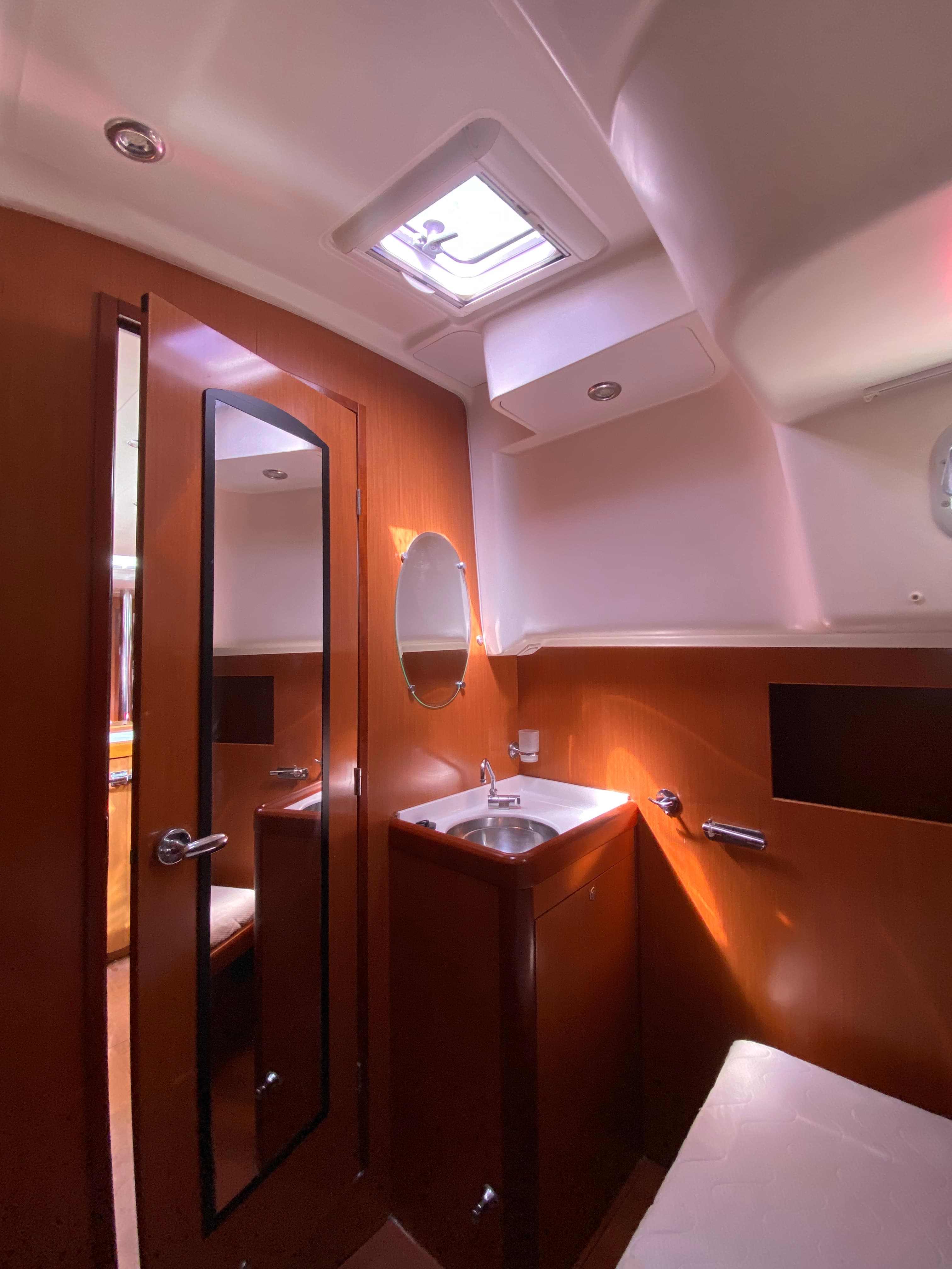 Oceanis 54 - photo 8