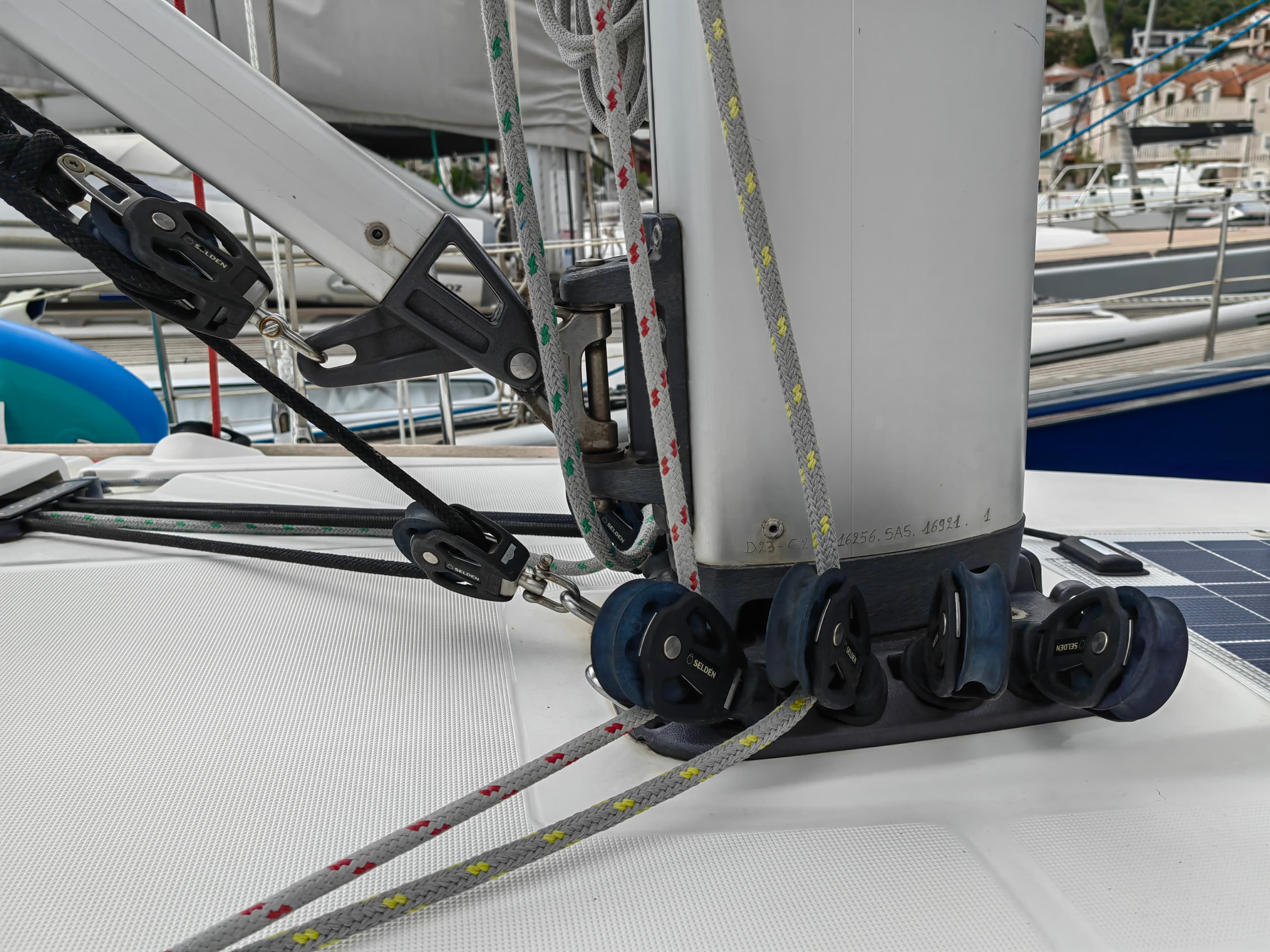 Sun Odyssey 389 - photo 7