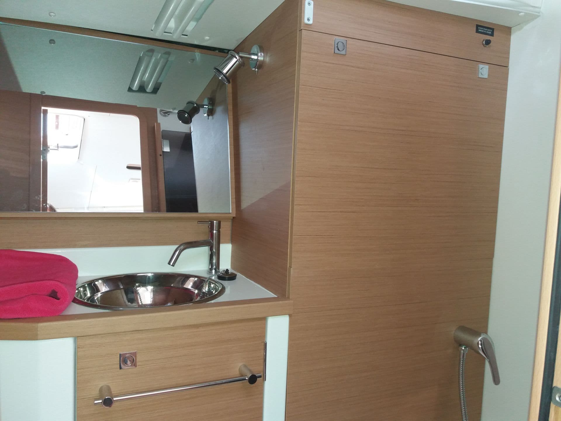 Sun Odyssey 389 - photo 5