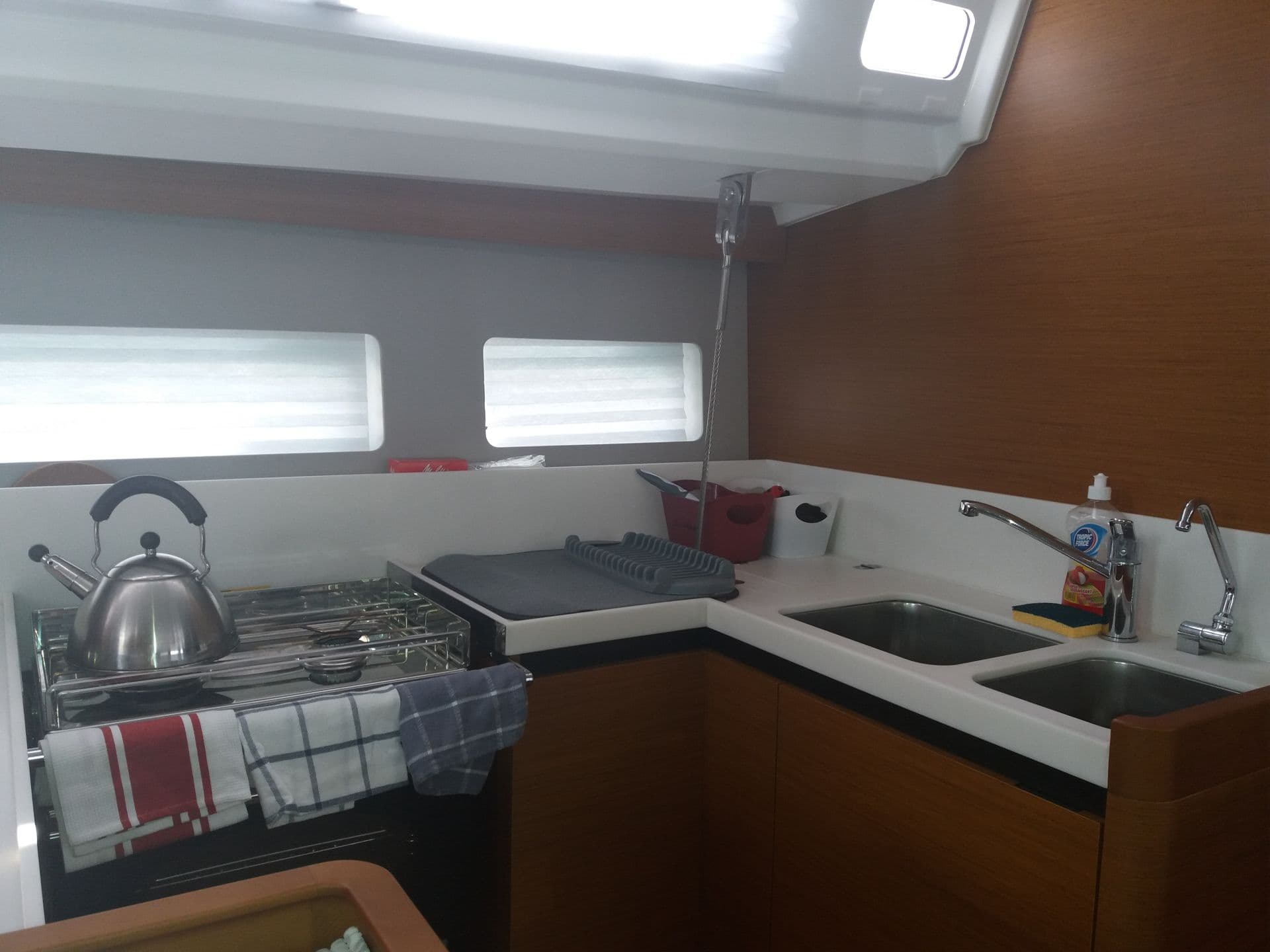 Sun Odyssey 440 - photo 4