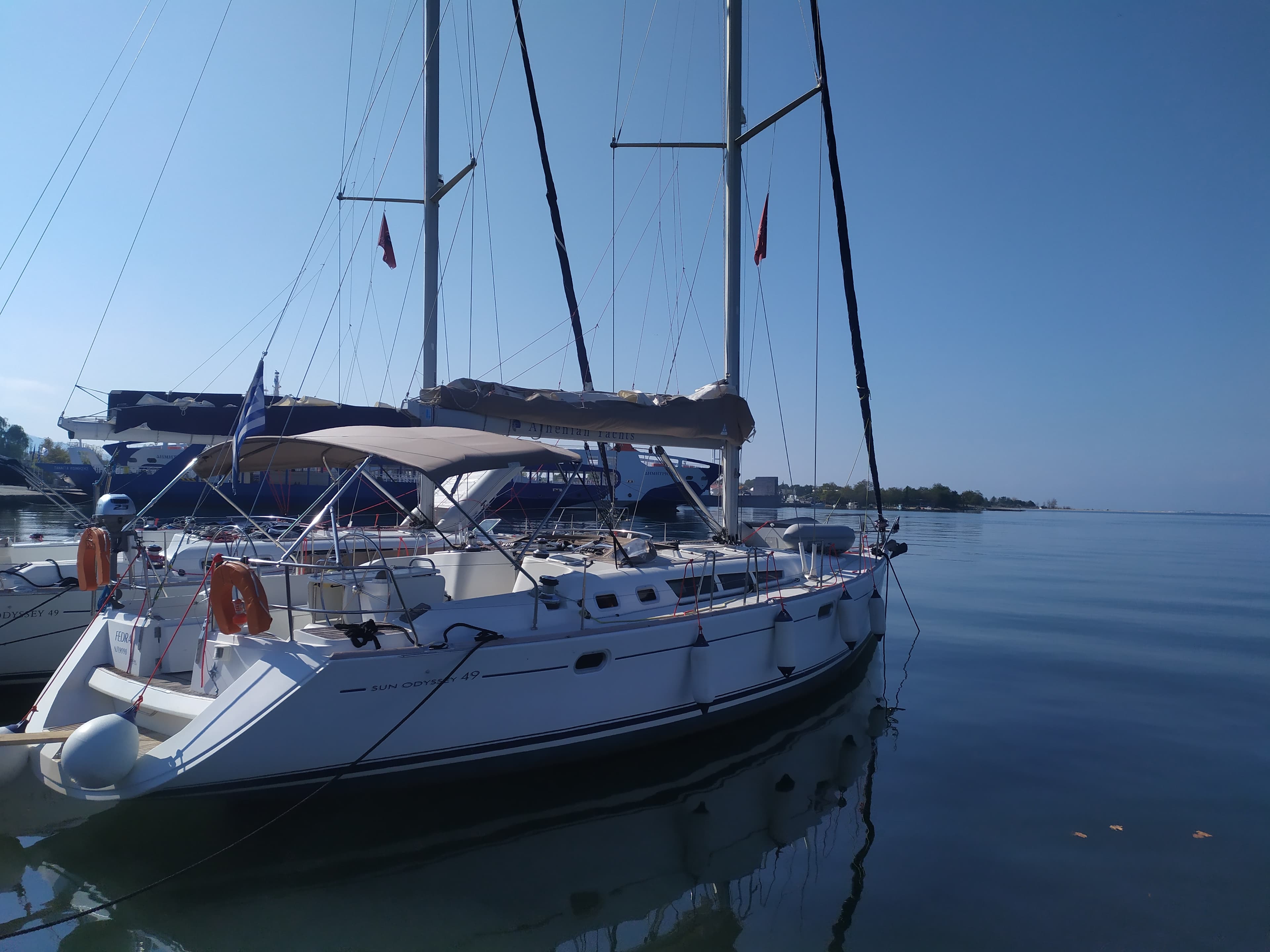 Sun Odyssey 49 - photo
