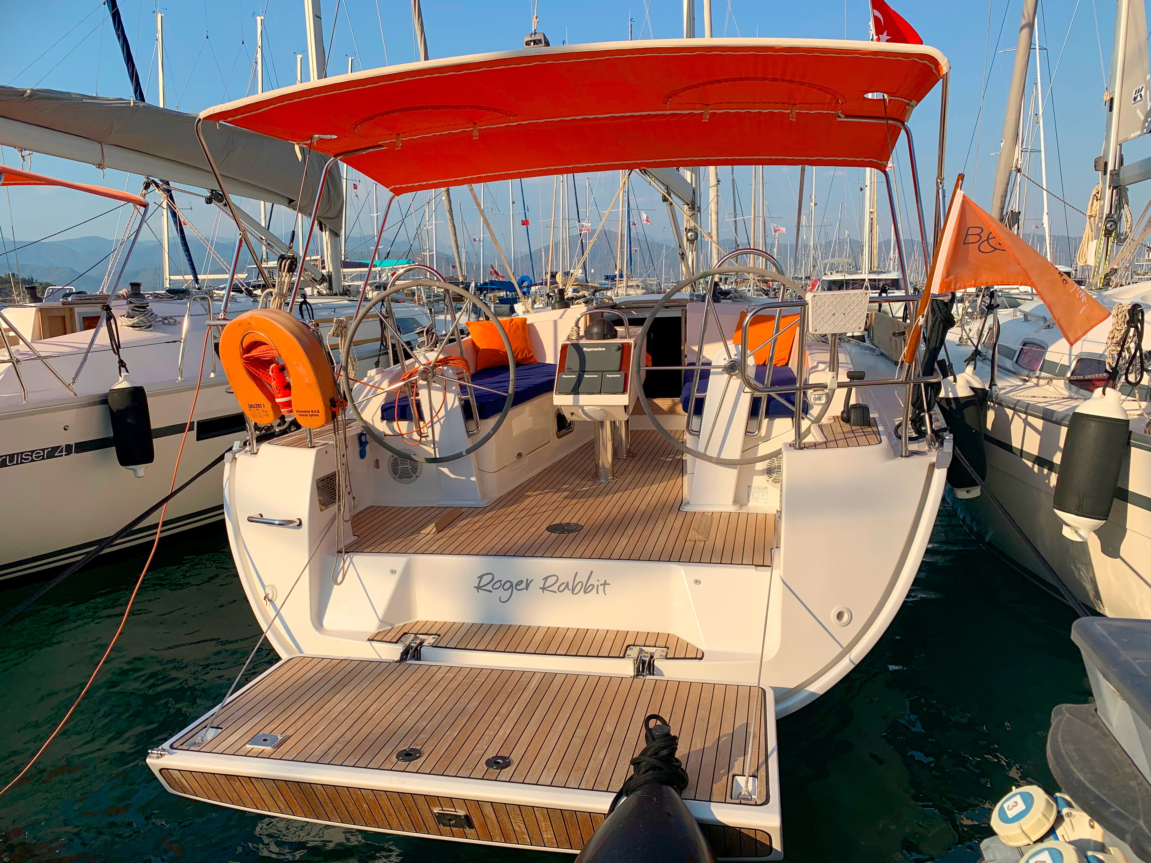 Bavaria 37 - photo