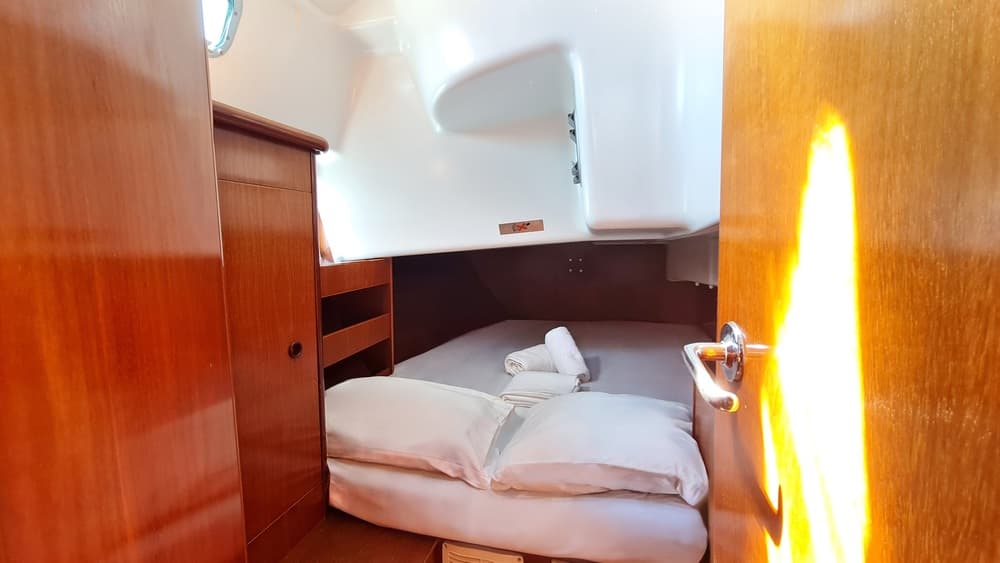 Oceanis 411 - photo 18