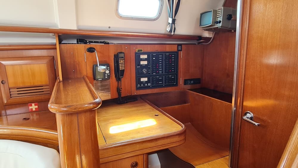 Oceanis 411 - photo 12