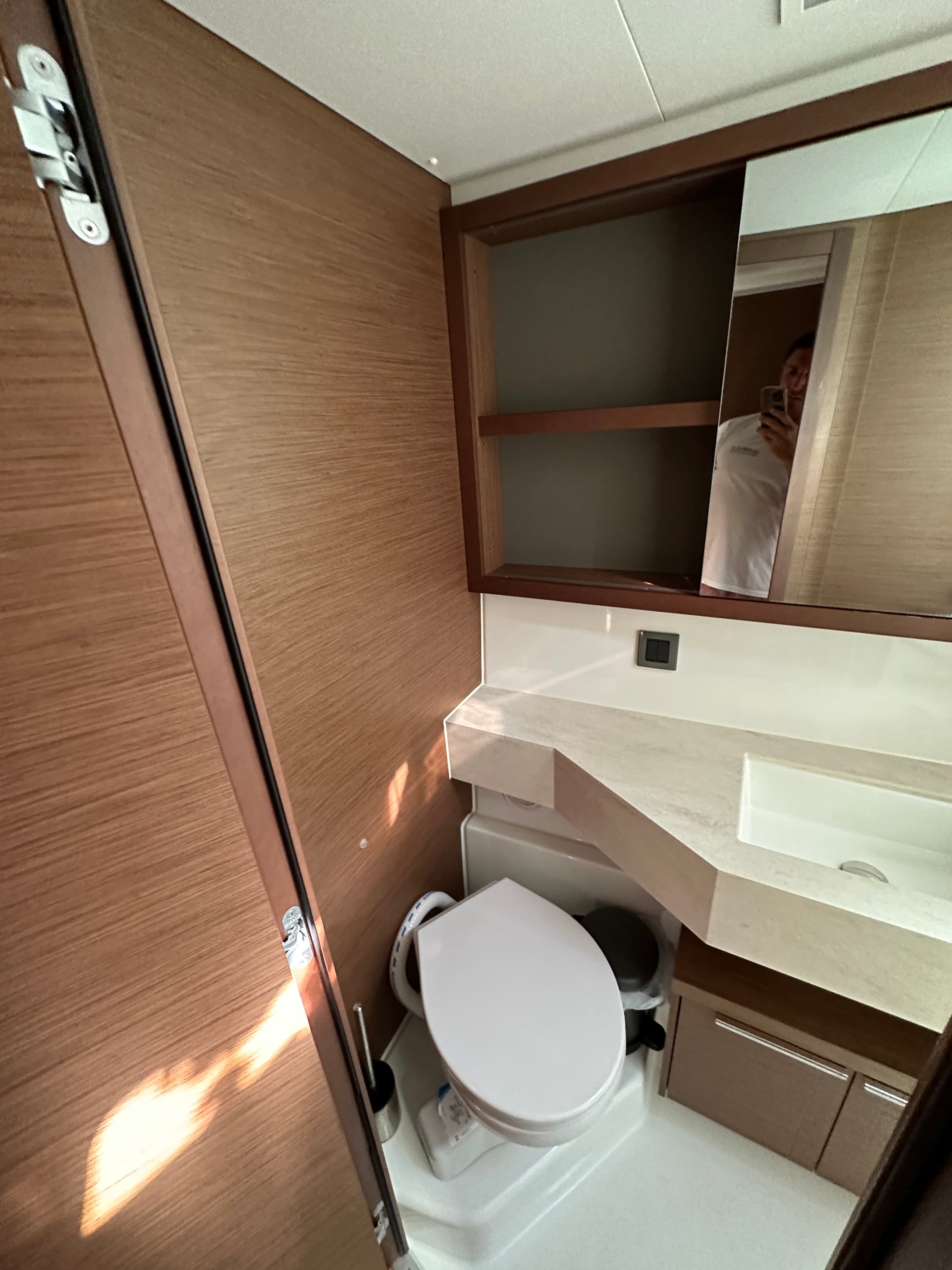 Lagoon 46  - photo 50