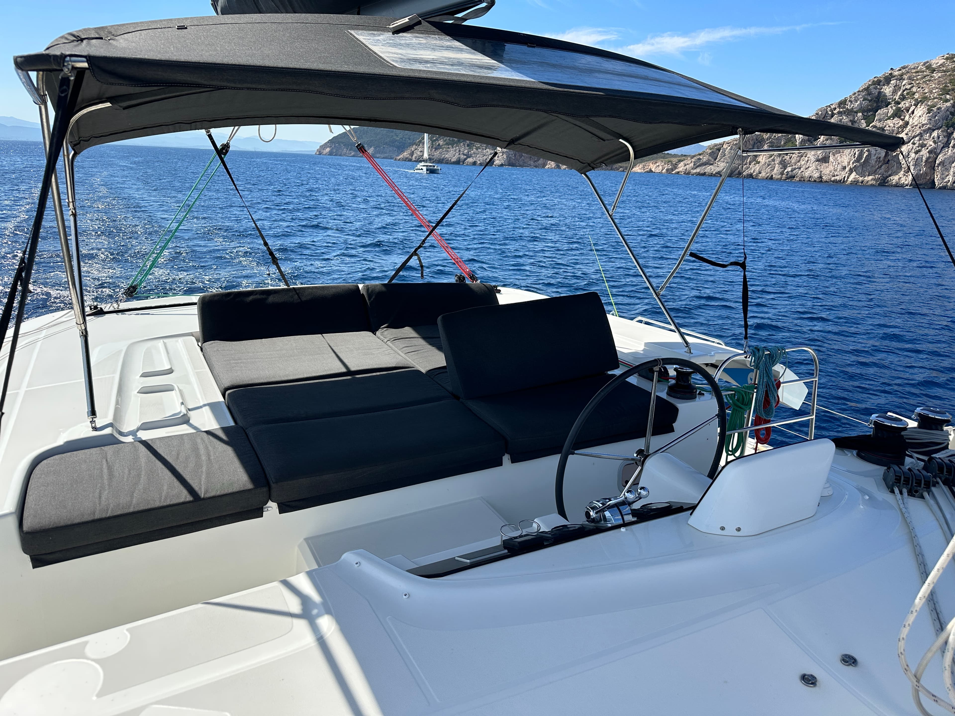 Lagoon 46  - photo 9