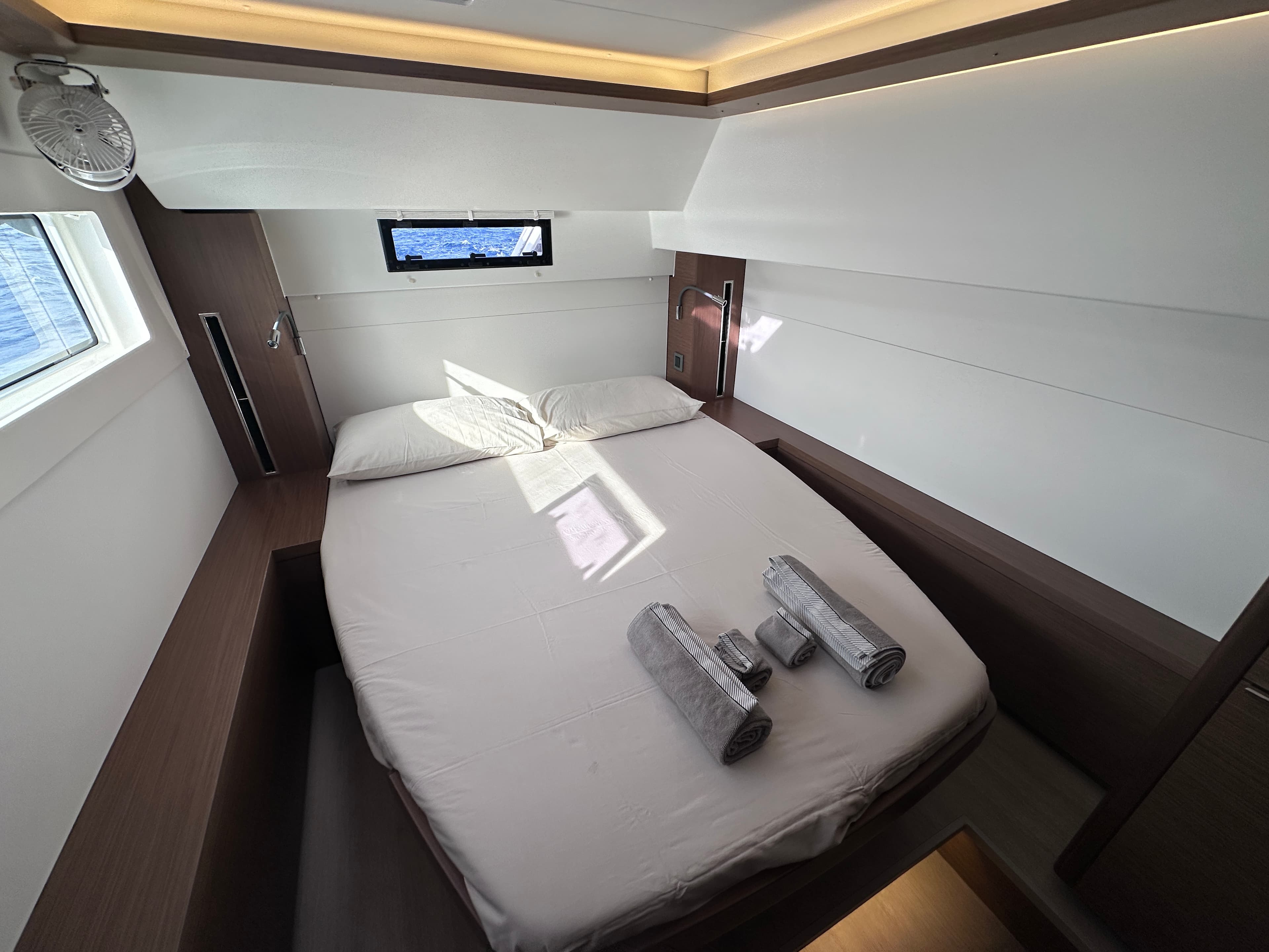 Lagoon 46  - photo 82