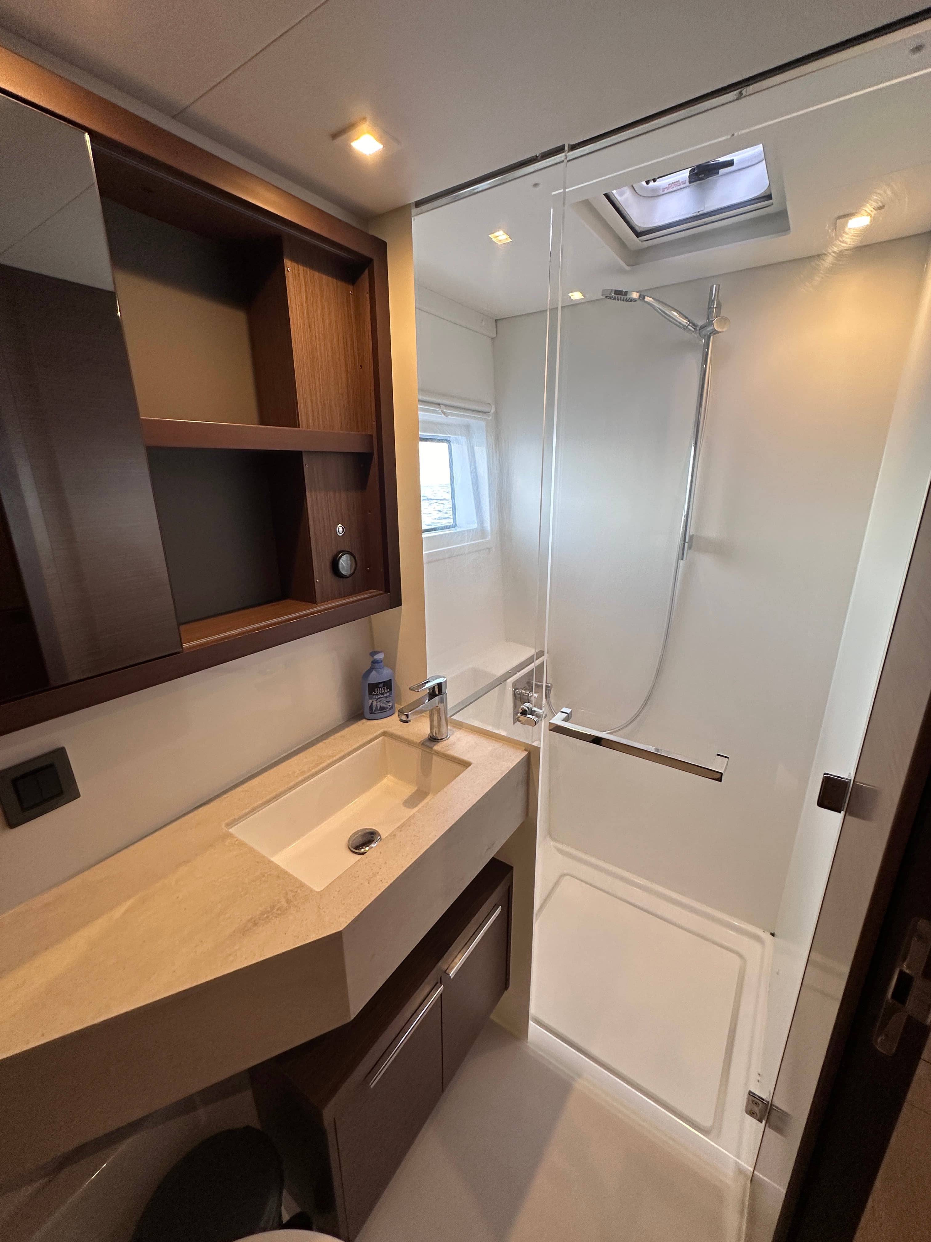 Lagoon 46  - photo 62