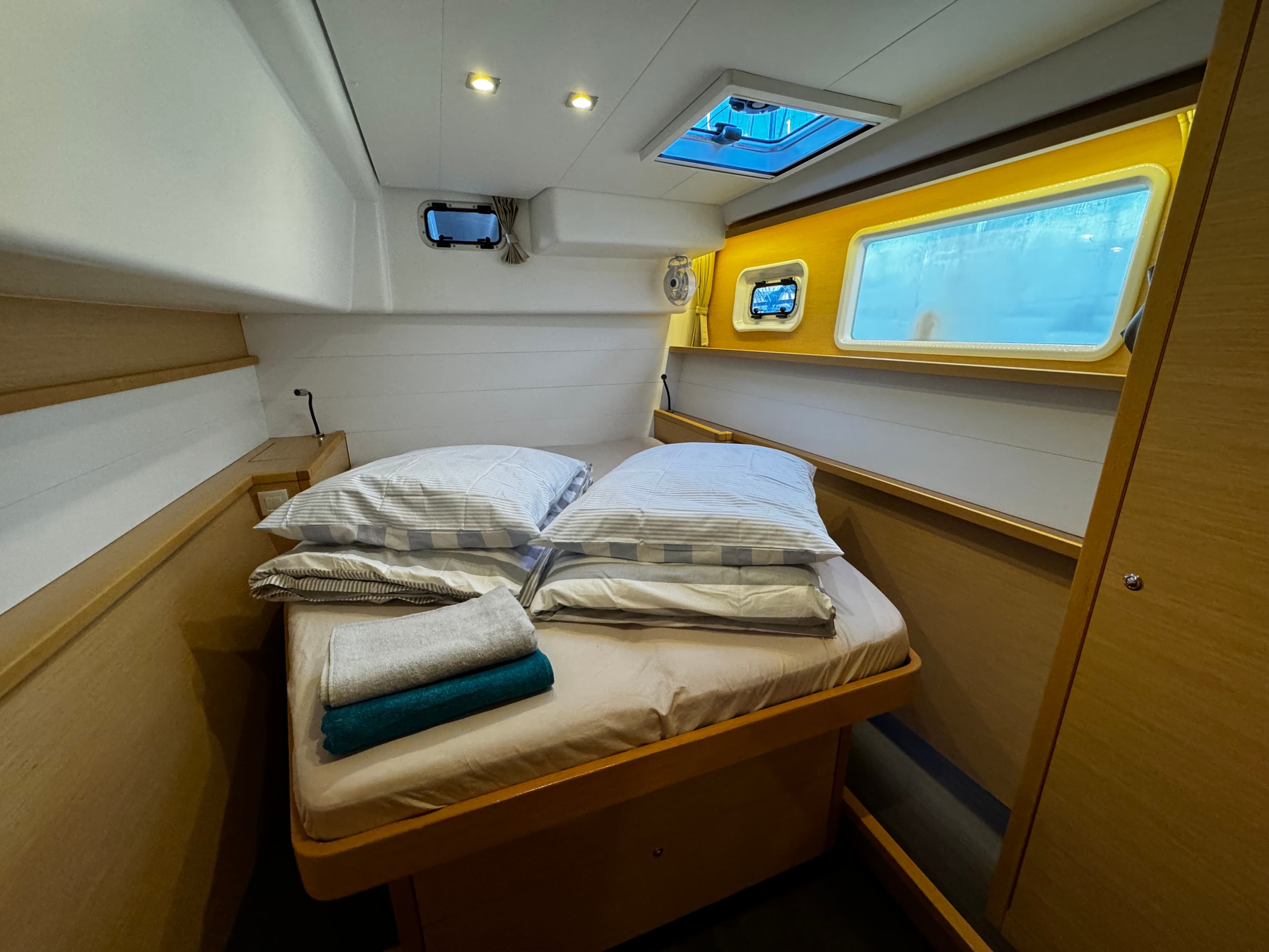 Lagoon 450 Fly - photo 19