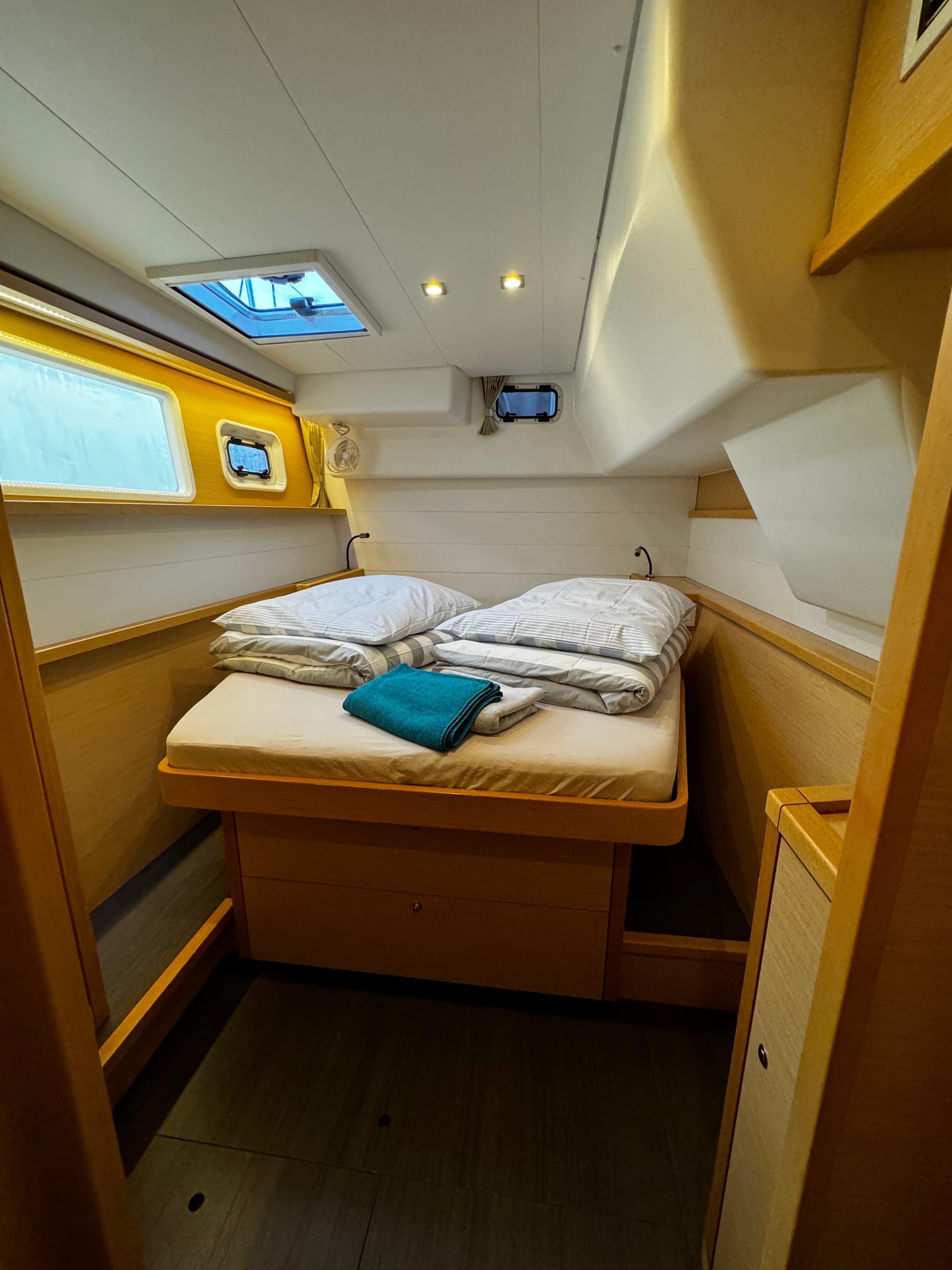 Lagoon 450 Fly - photo 21