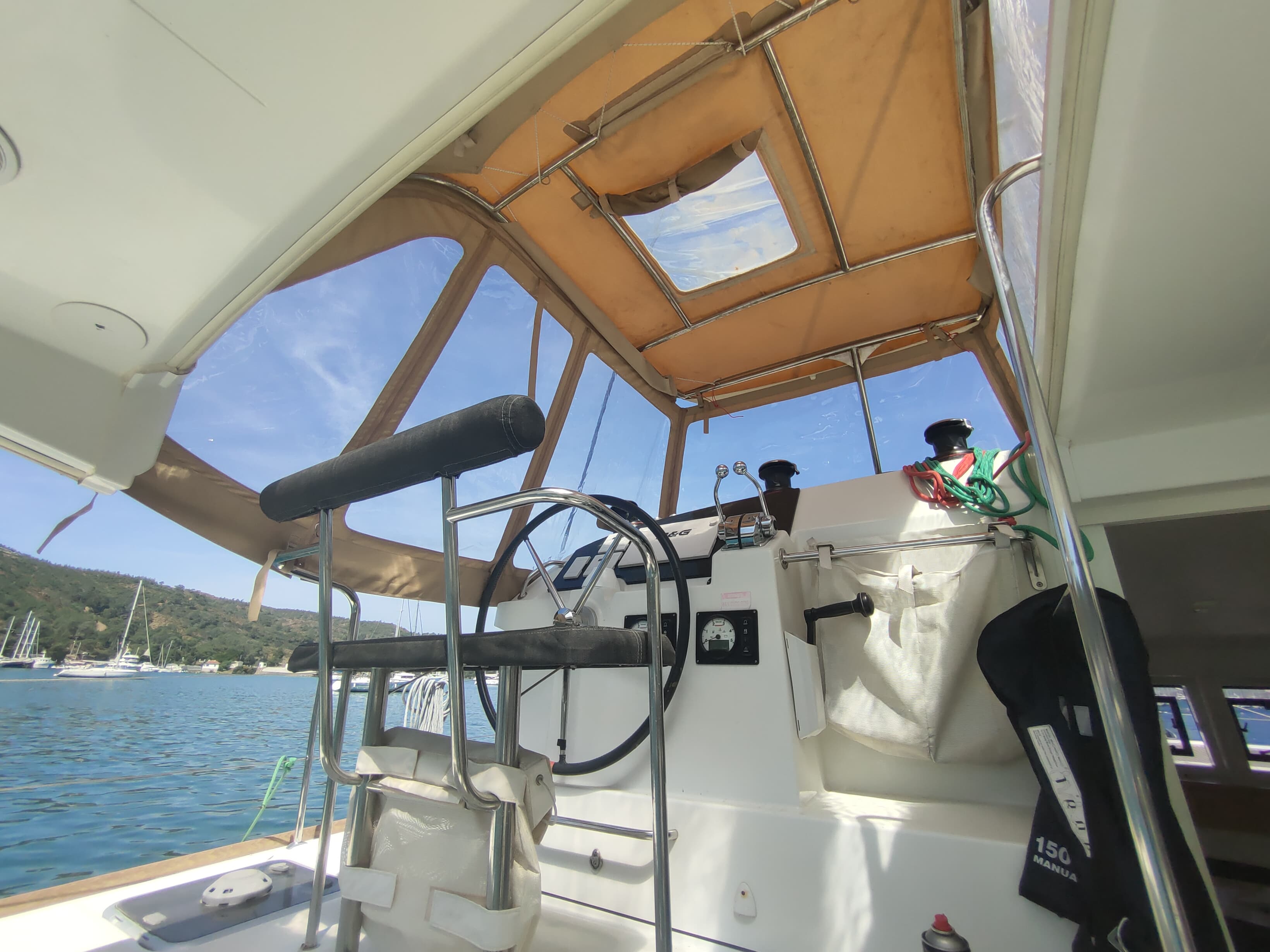 Lagoon 400 - photo 21