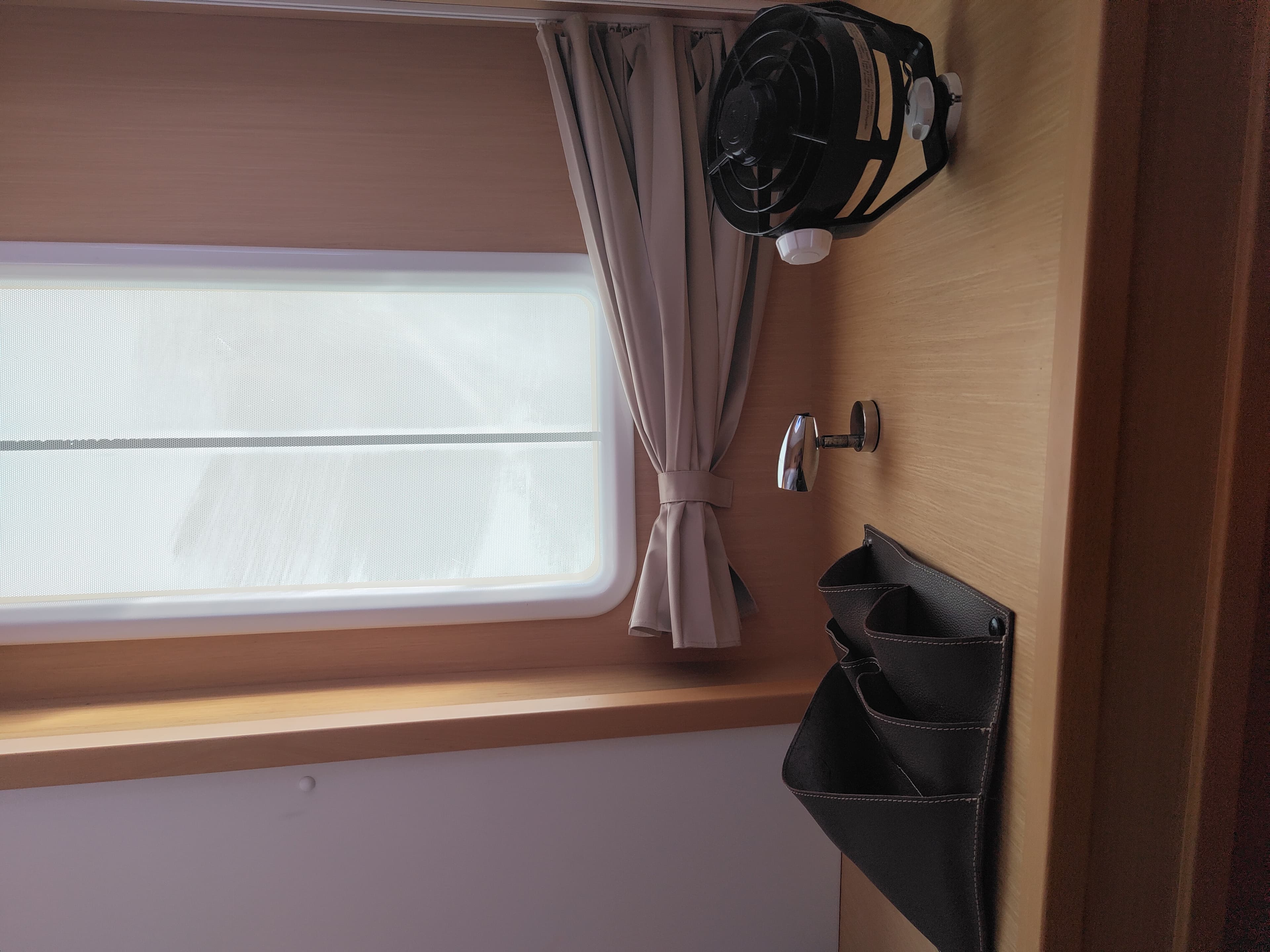 Lagoon 400 - photo 12