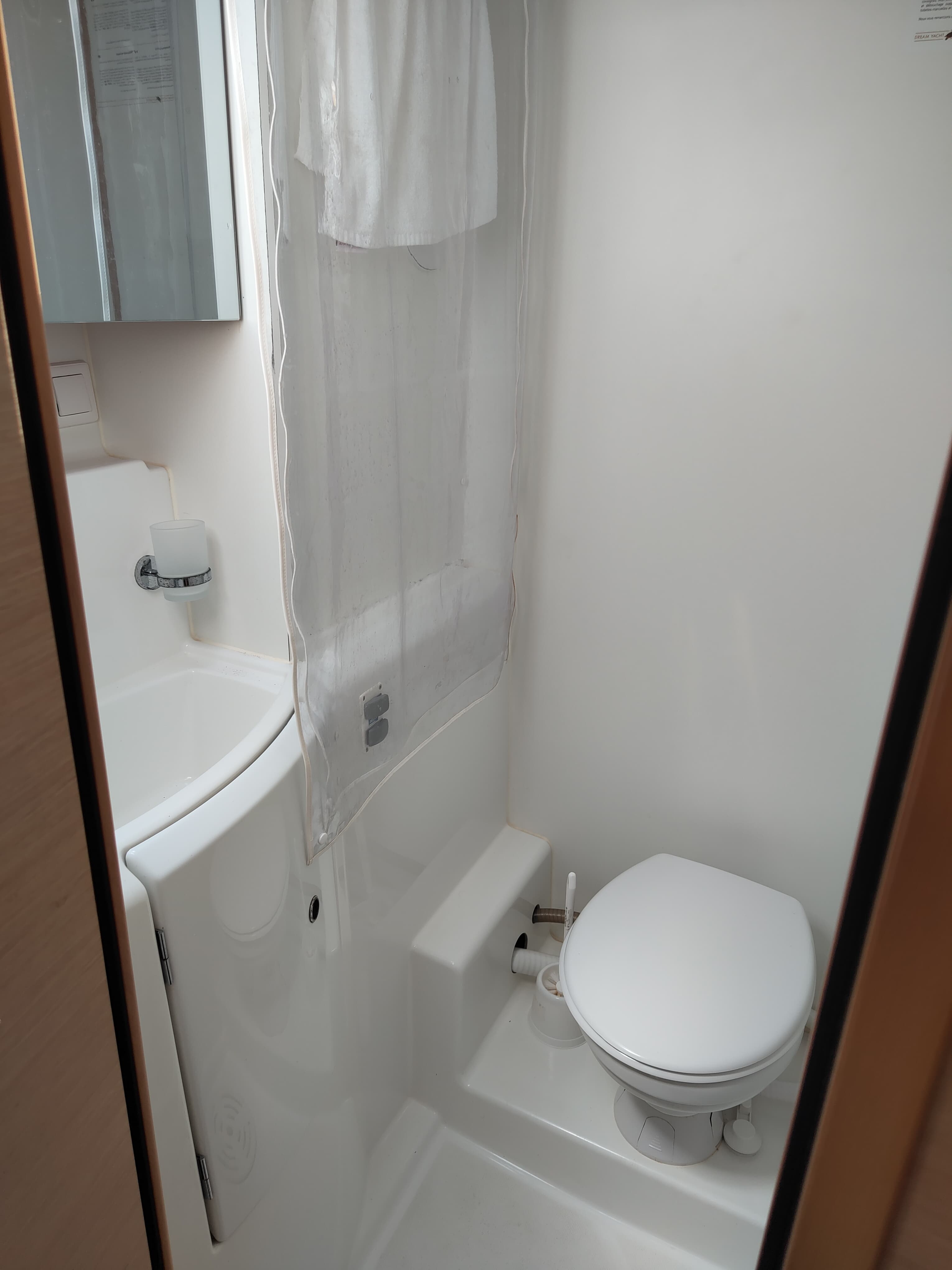 Lagoon 400 - photo 13