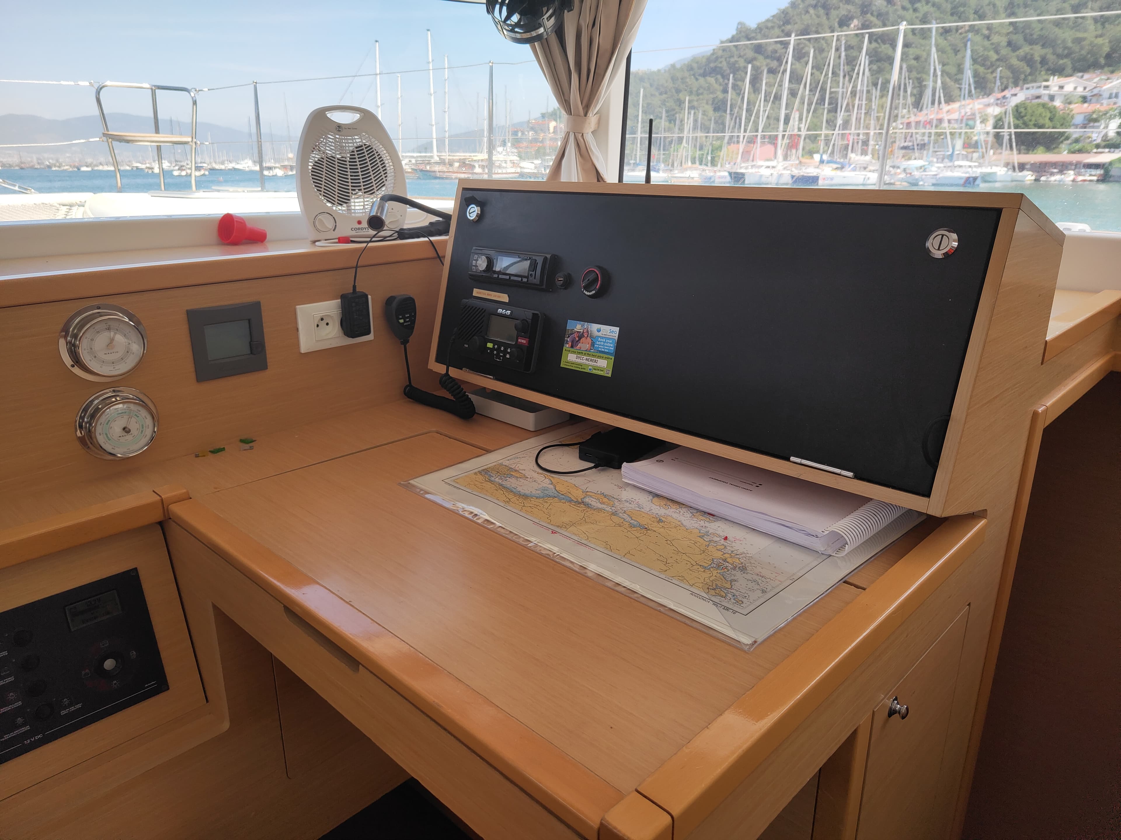 Lagoon 400 - photo 37