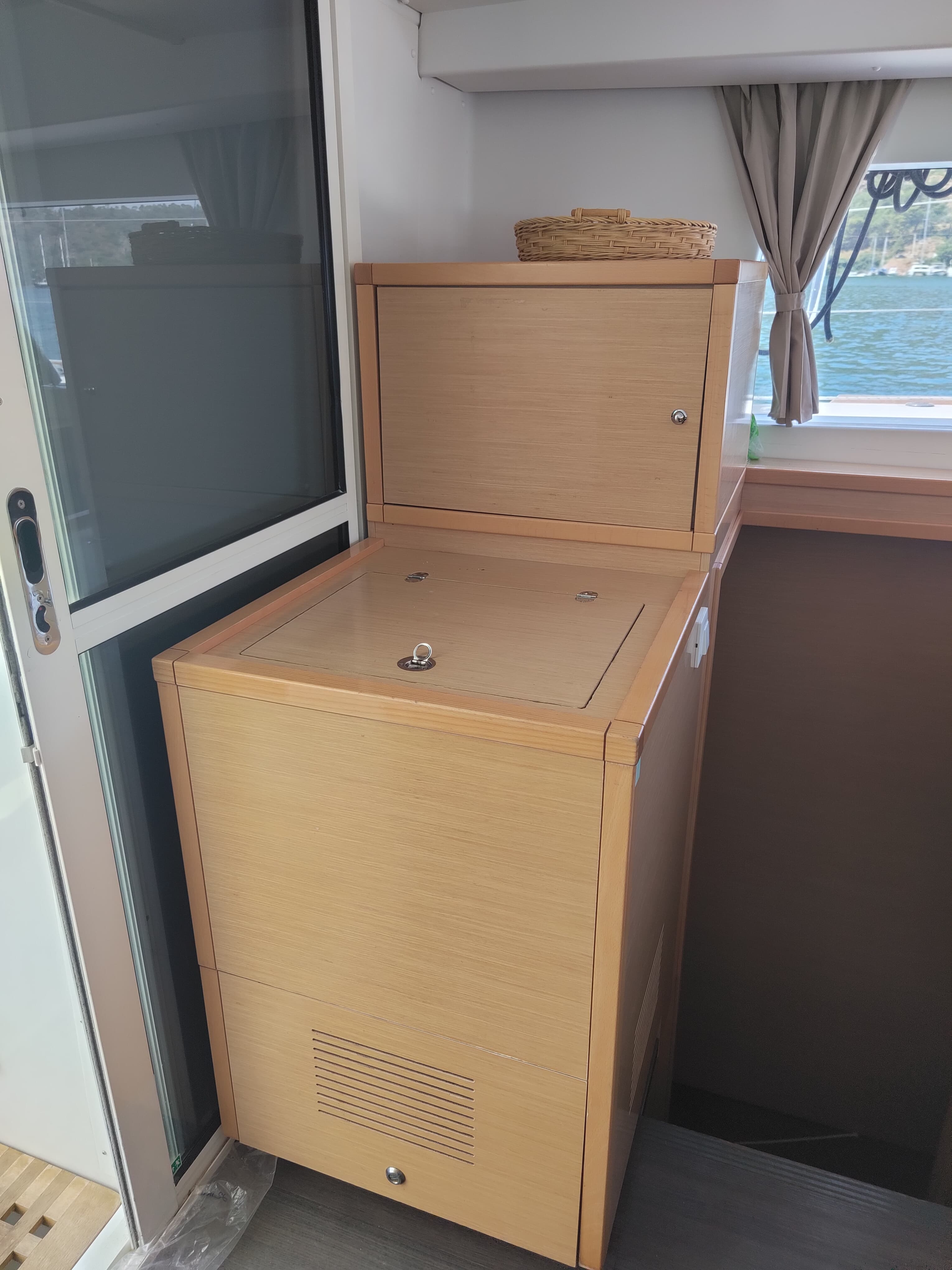 Lagoon 400 - photo 36