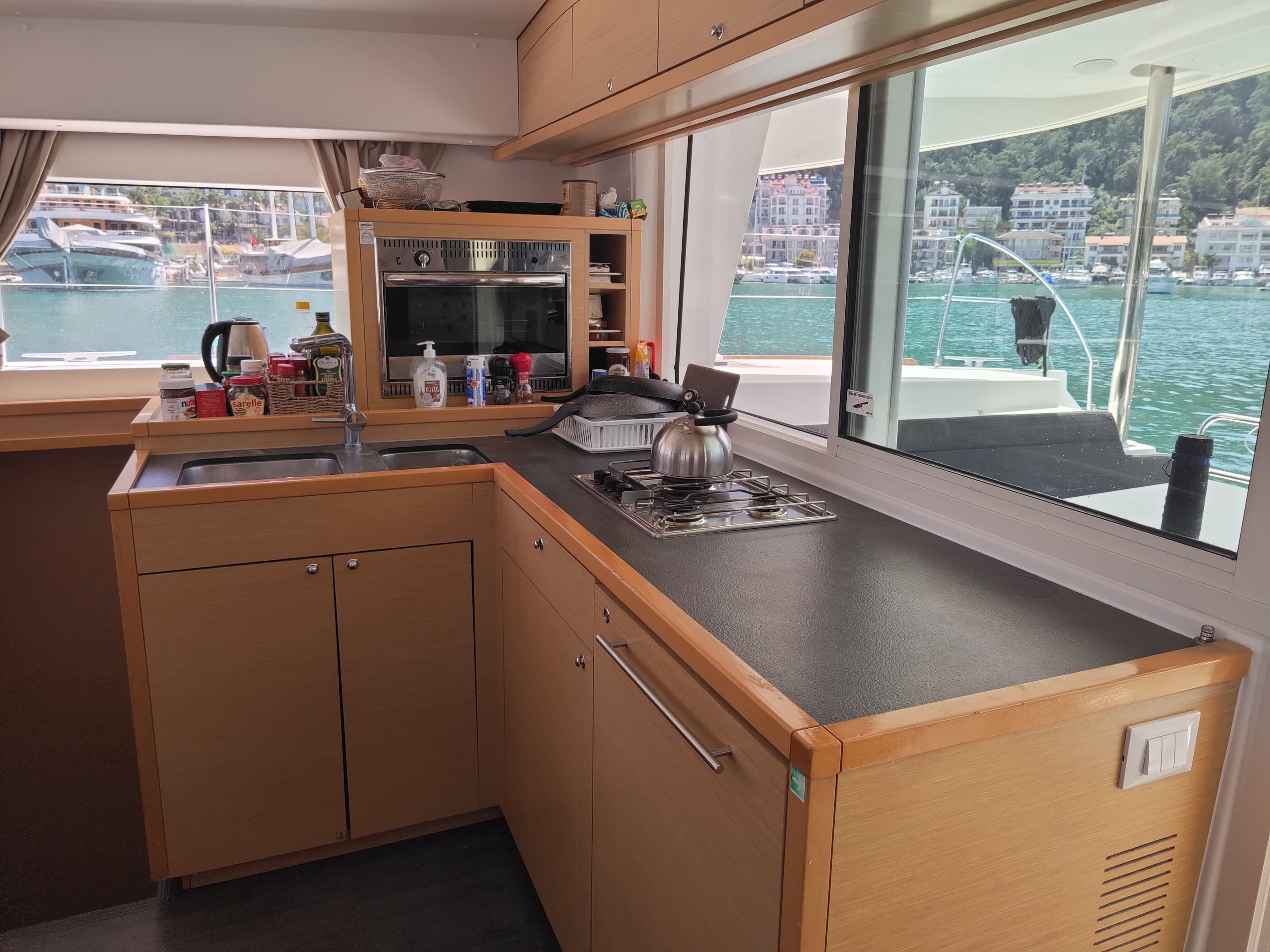 Lagoon 400 - photo 23