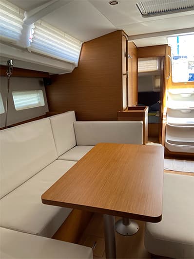 Sun Odyssey 440 - photo 5
