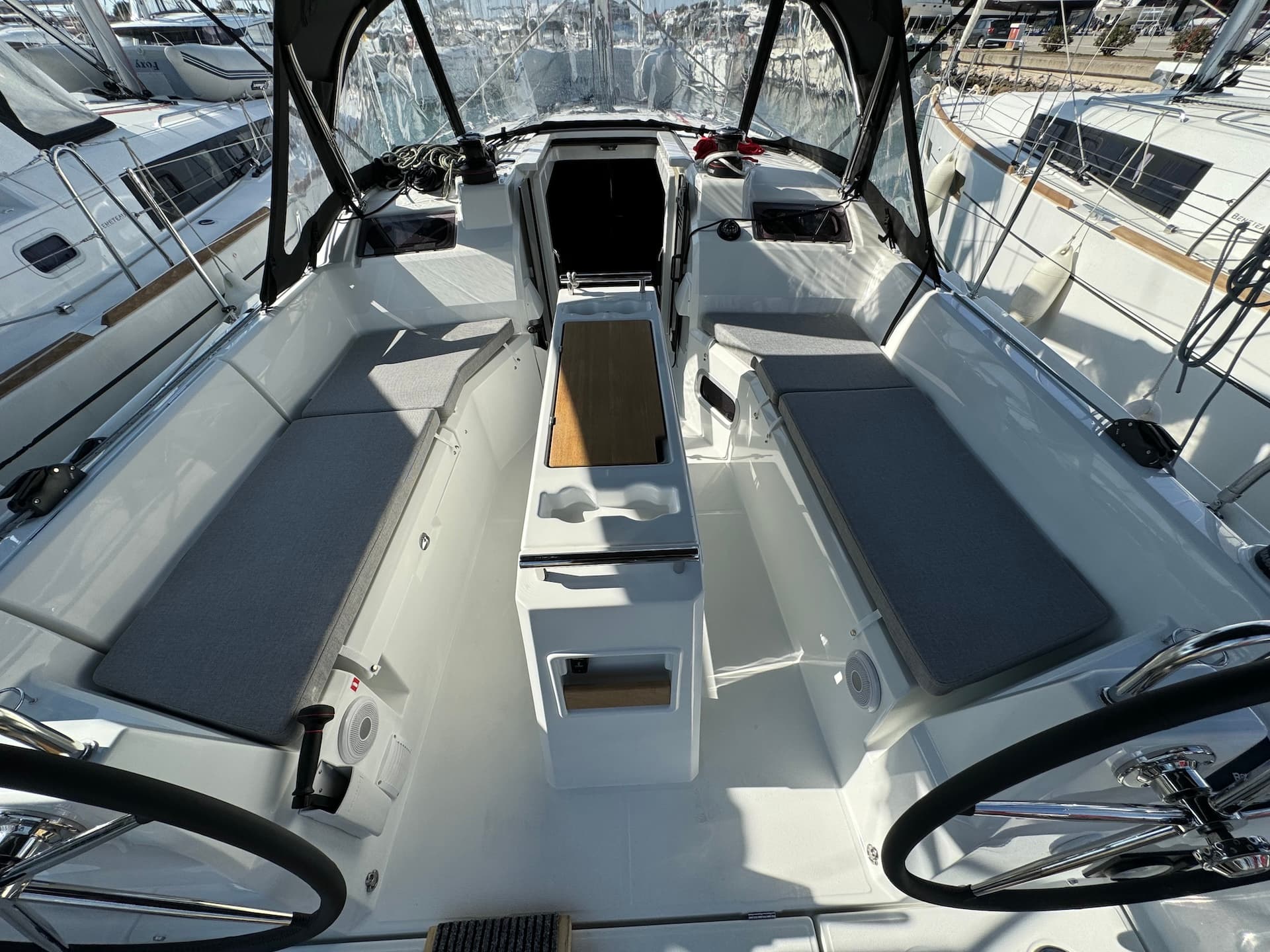 Oceanis 34.1 - photo 13