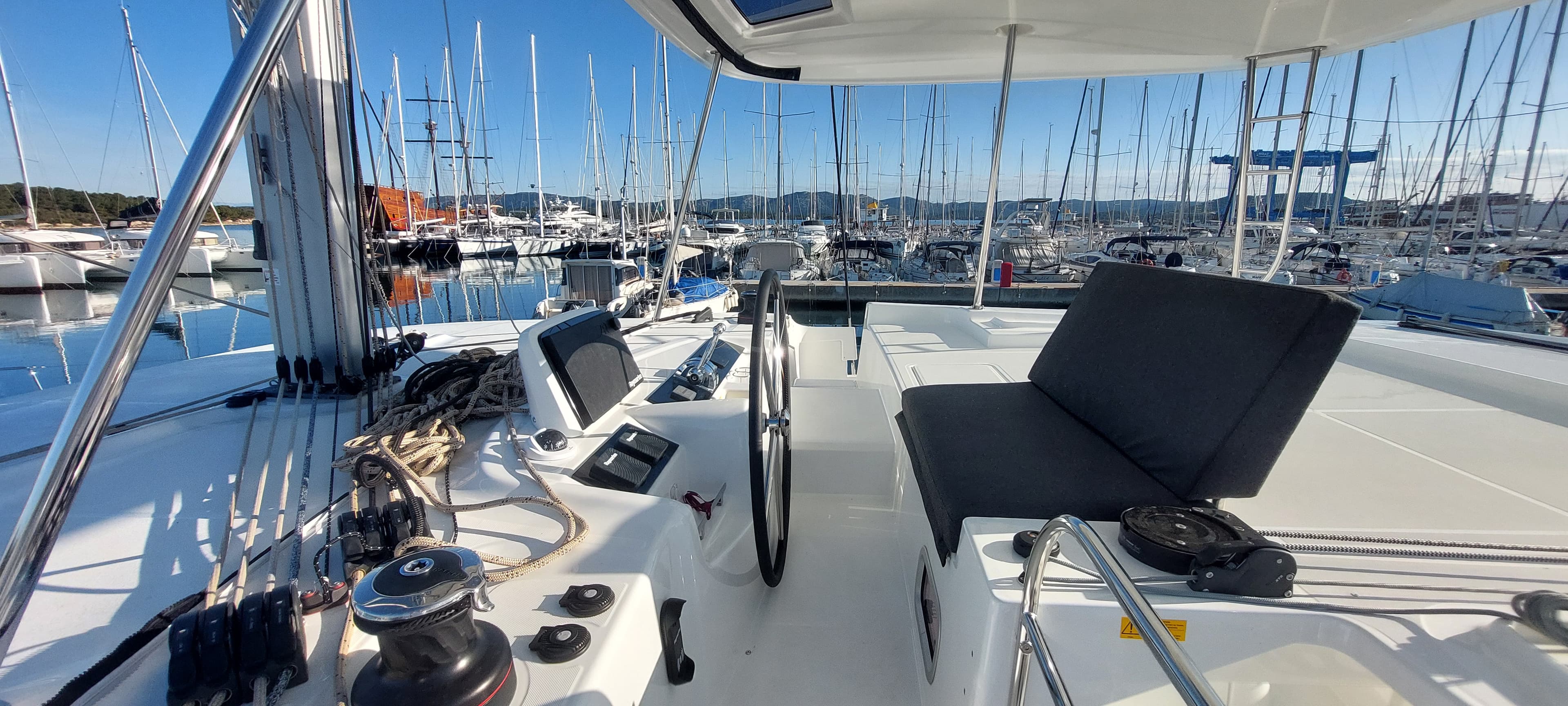 Lagoon 46  - photo 25