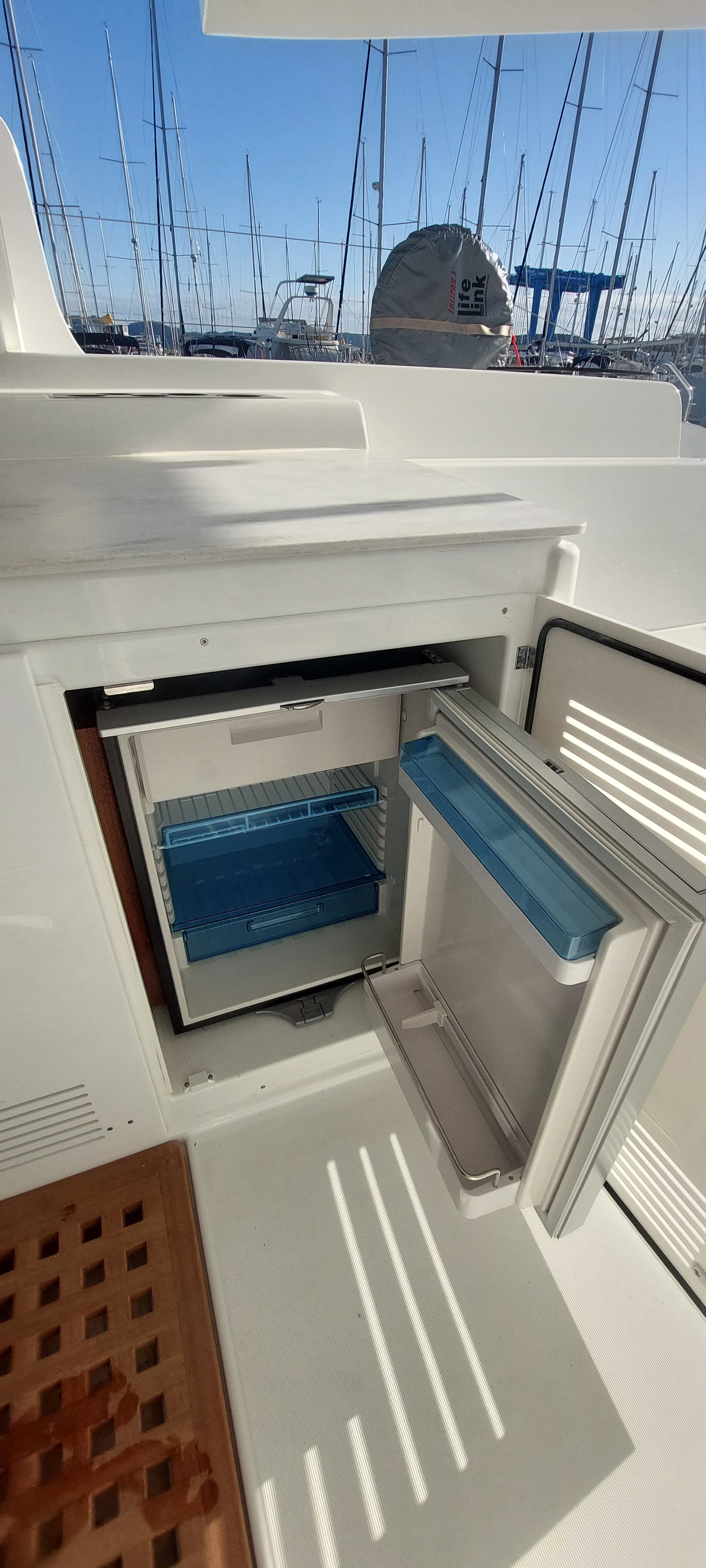 Lagoon 46  - photo 26