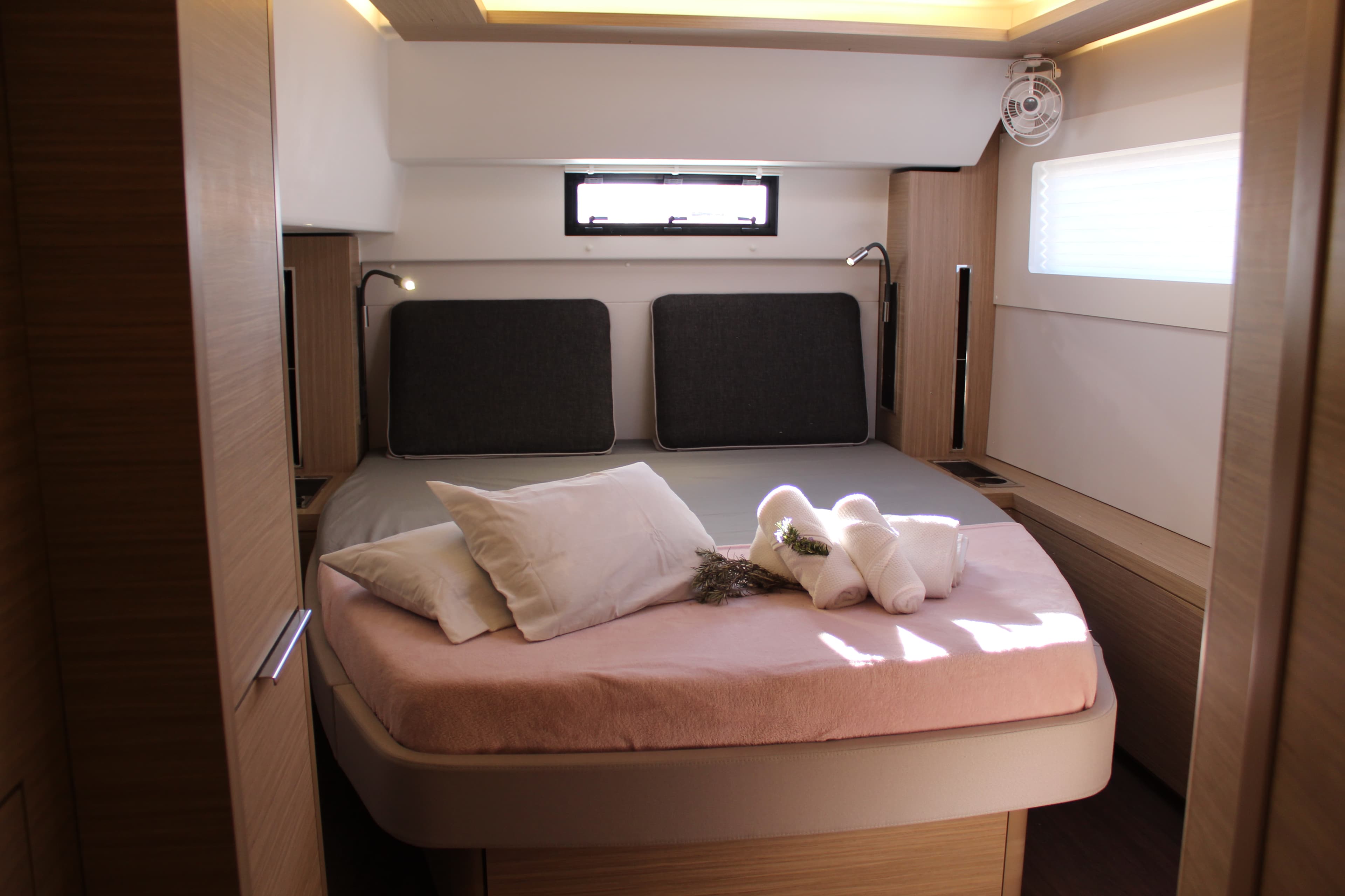 Lagoon 46  - photo 14