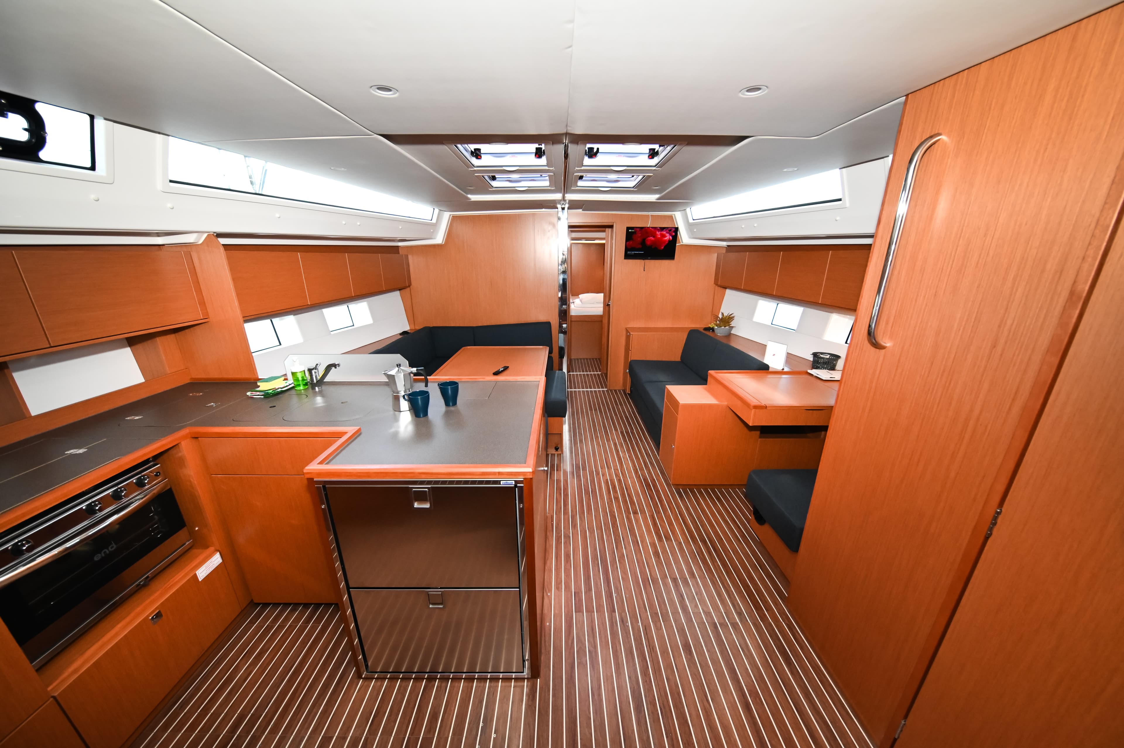 Bavaria C50 - photo 4