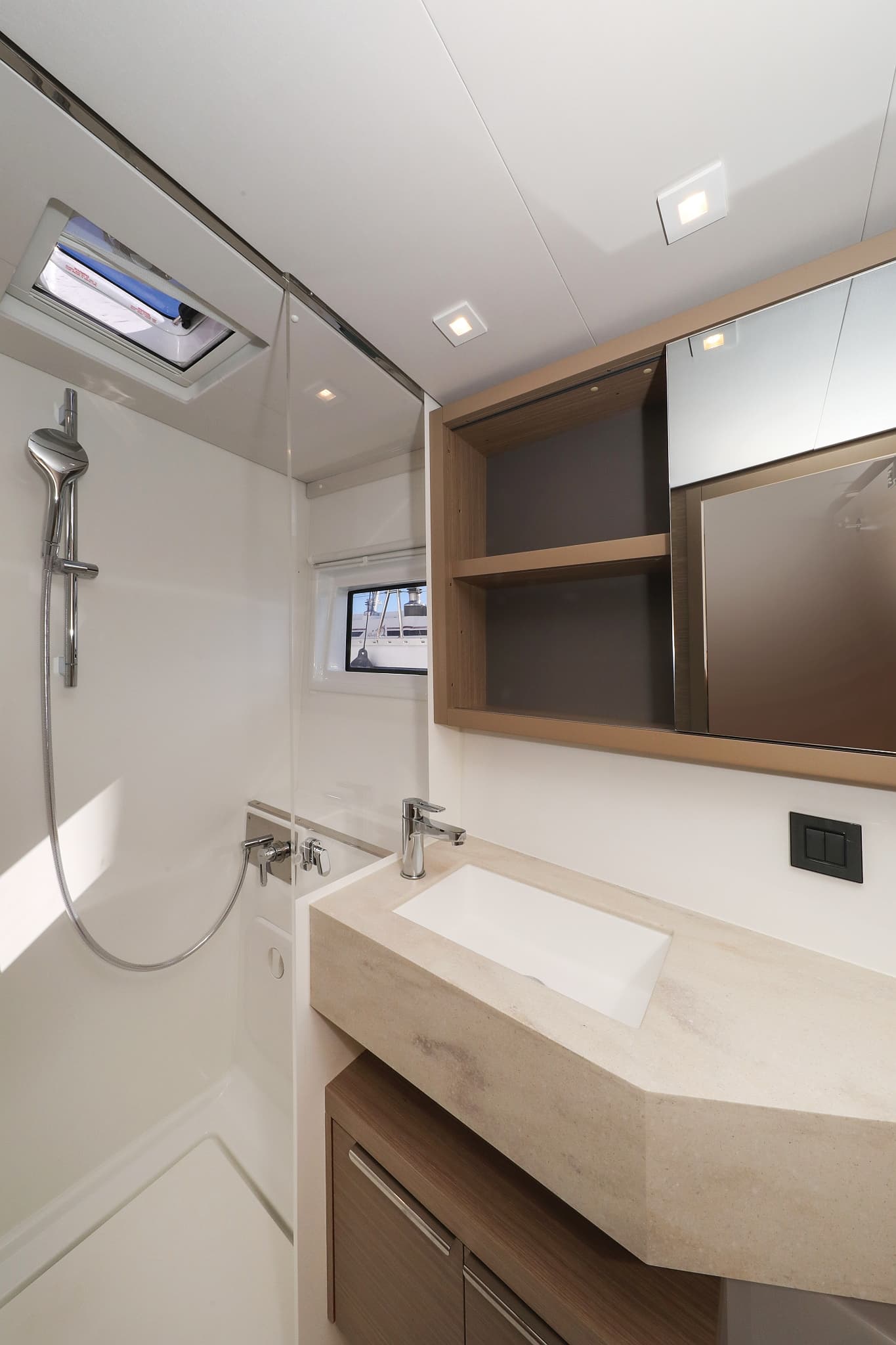 Lagoon 46  - photo 67