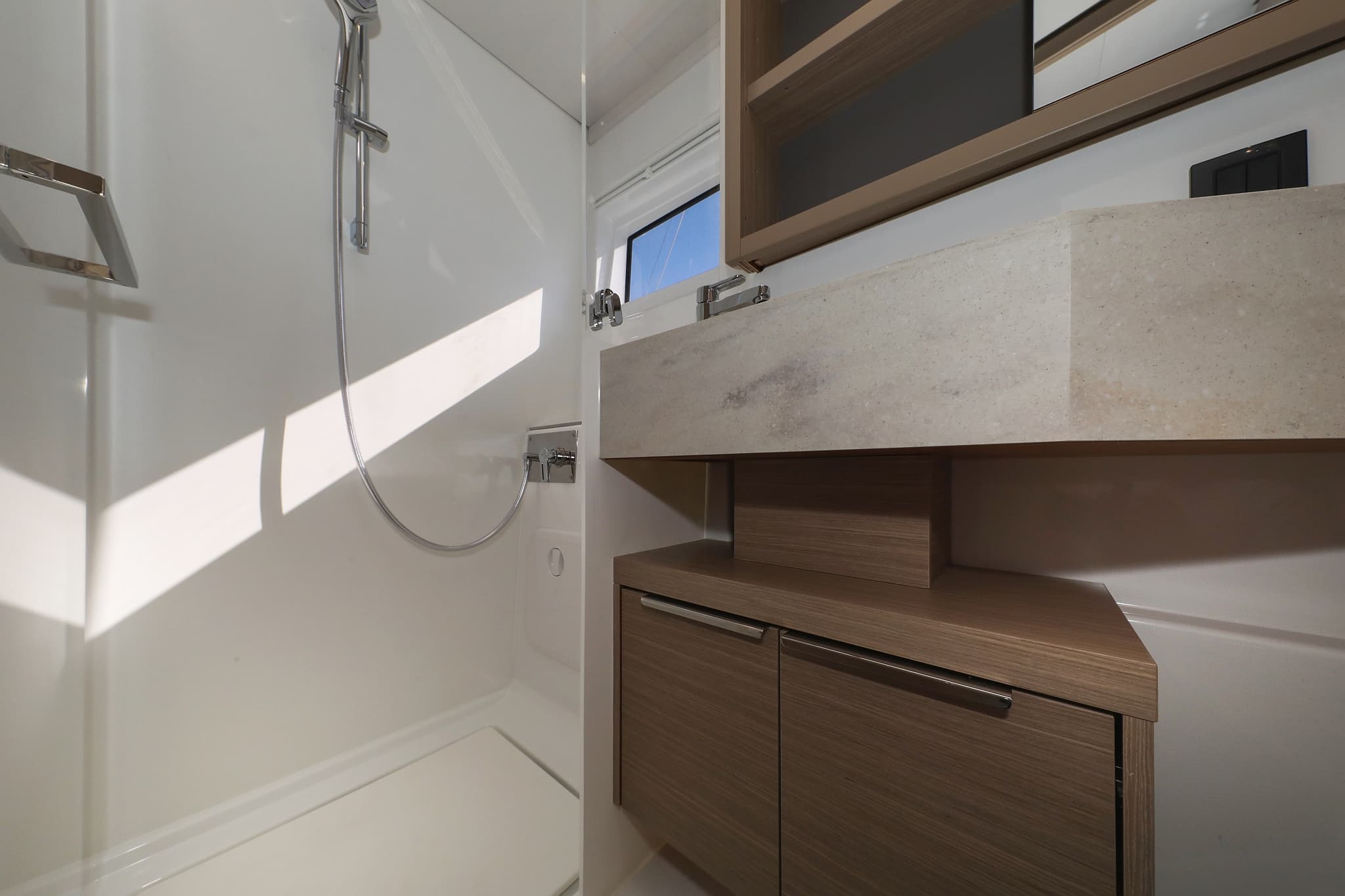 Lagoon 46  - photo 41