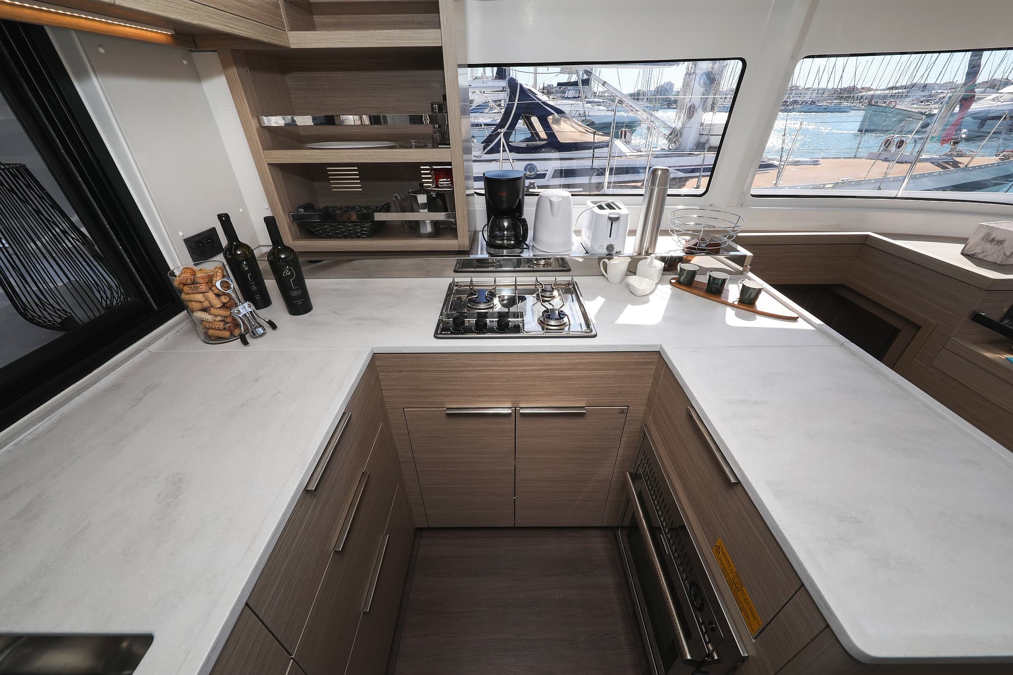 Lagoon 46  - photo 27