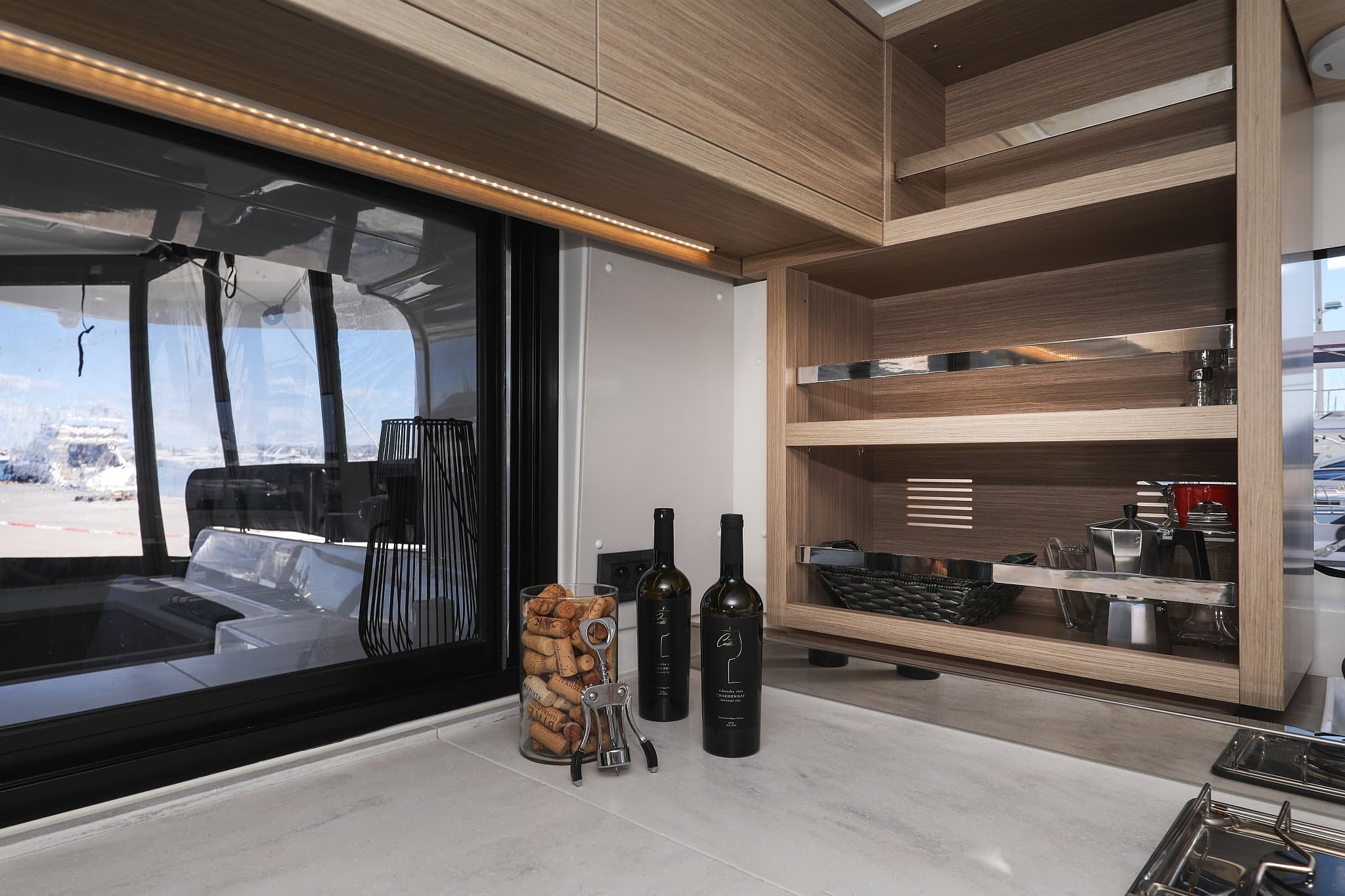 Lagoon 46  - photo 24