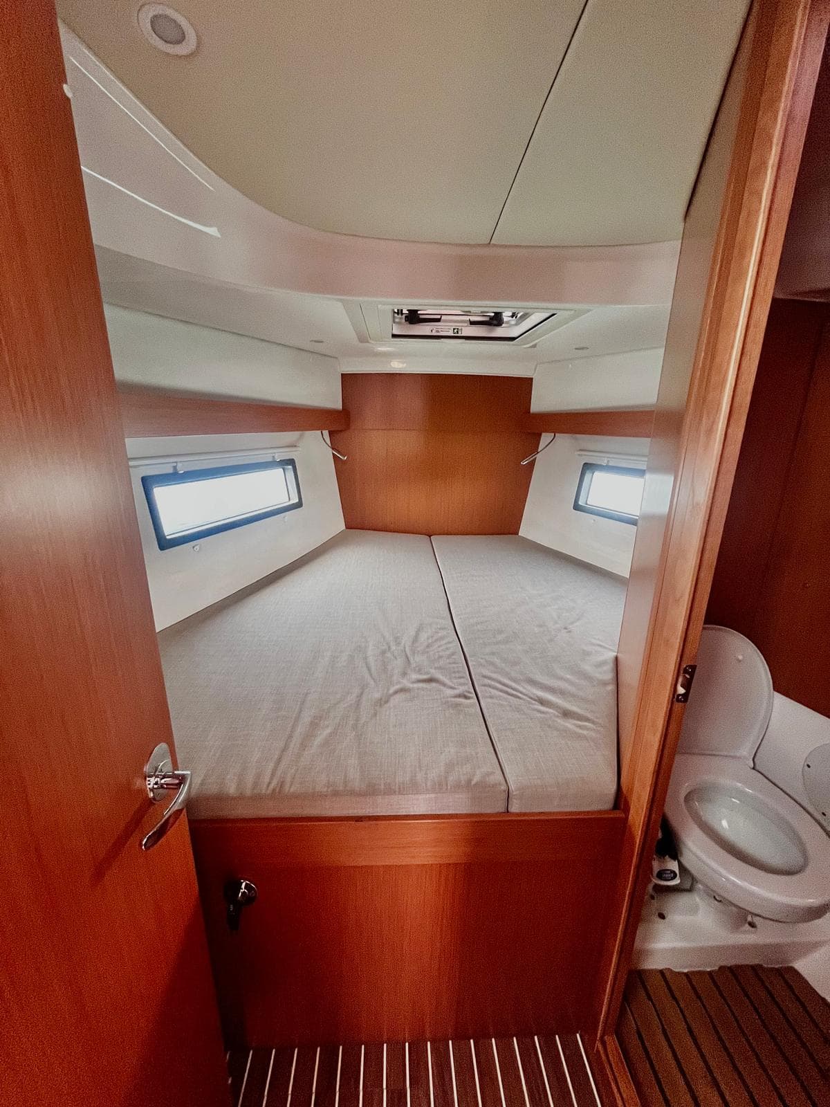 Bavaria C38 - photo 16