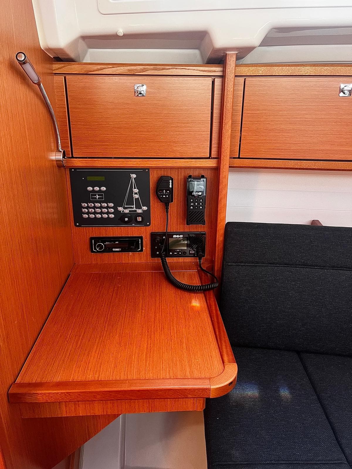 Bavaria Cruiser 34 - photo 10