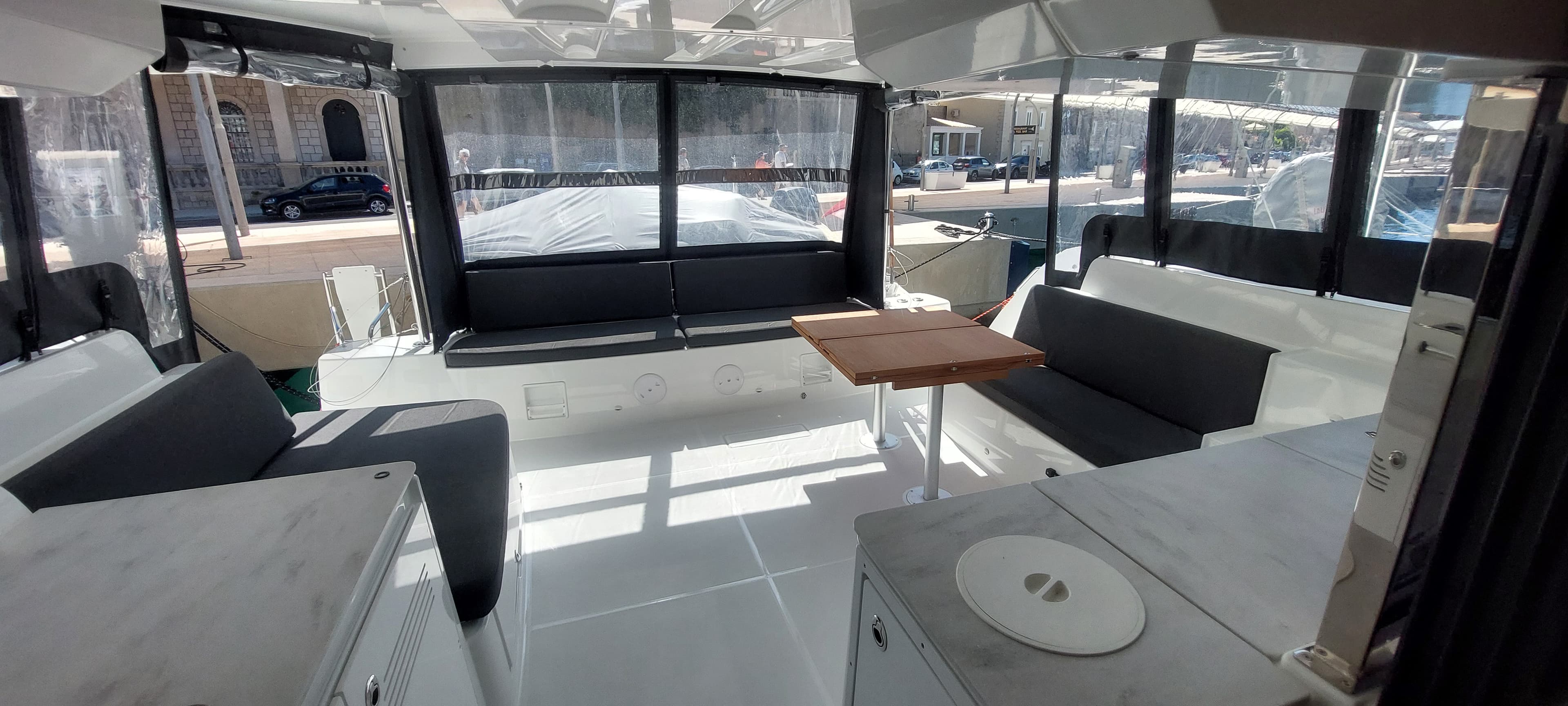 Lagoon 46  - photo 19