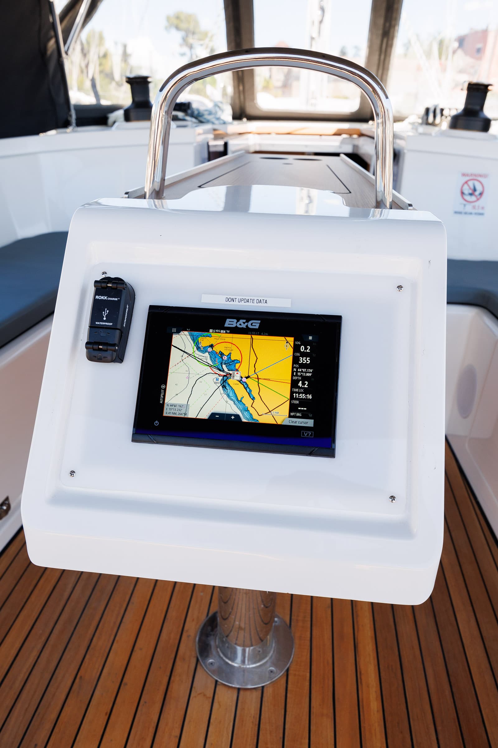 Bavaria C38 - photo 15