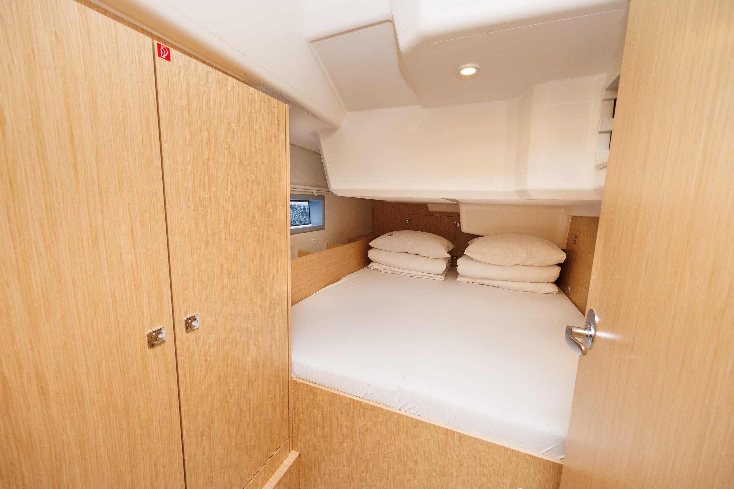 Bavaria C38 - photo 18