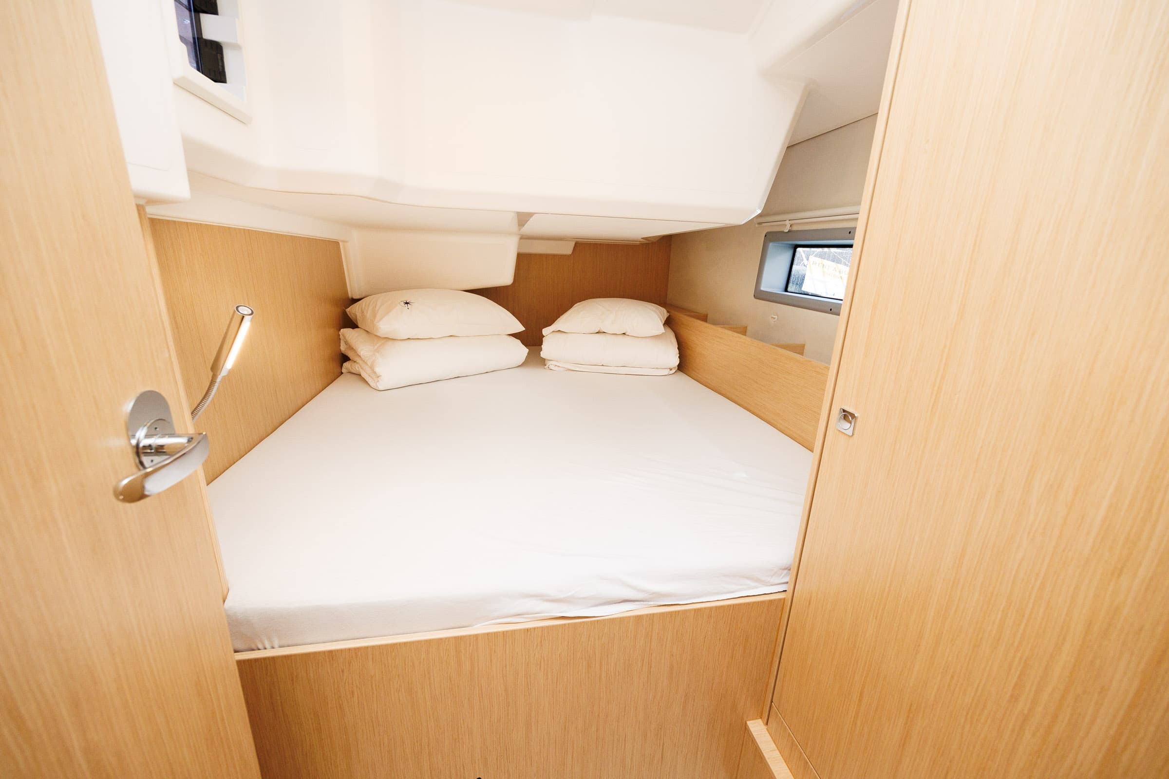 Bavaria C38 - photo 12