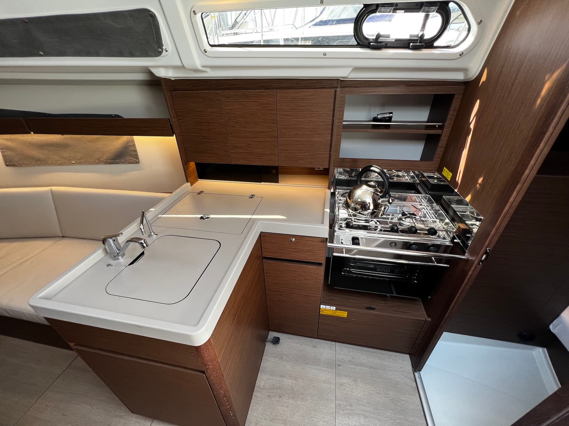 Oceanis 34.1 - photo 14