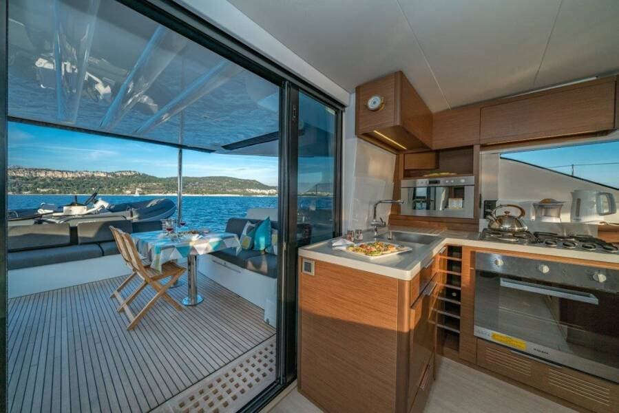 Lagoon 50 - photo 12