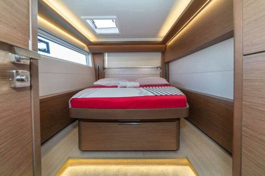 Lagoon 50 - photo 19