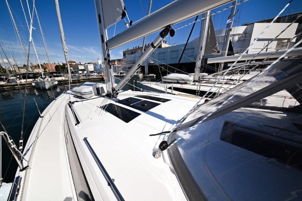 Bavaria C46 - photo 12