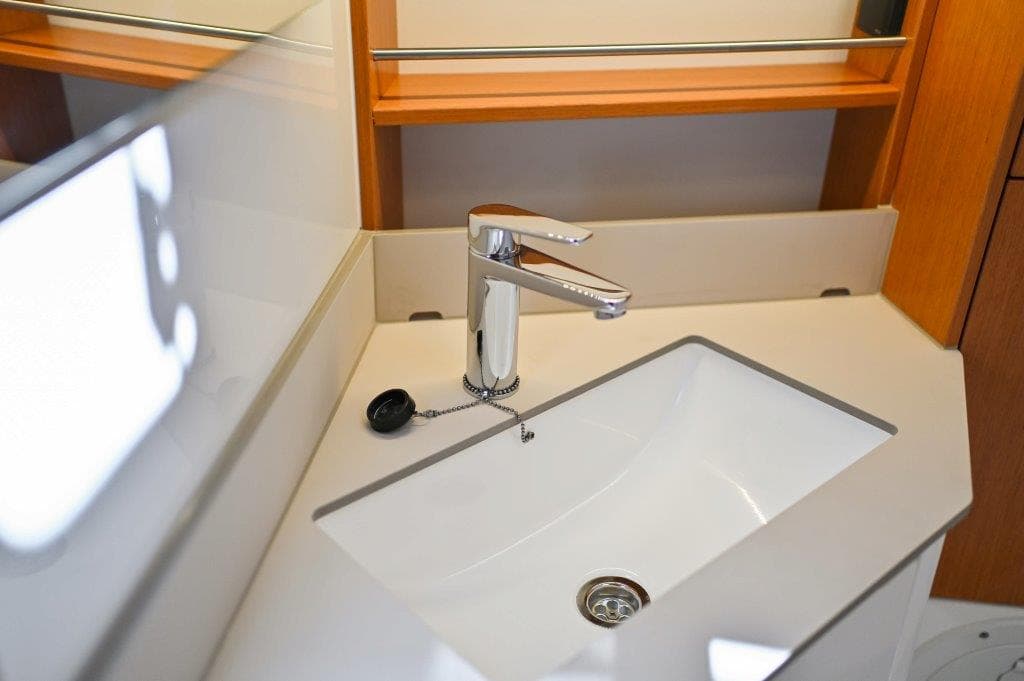 Bavaria C46 - photo 40