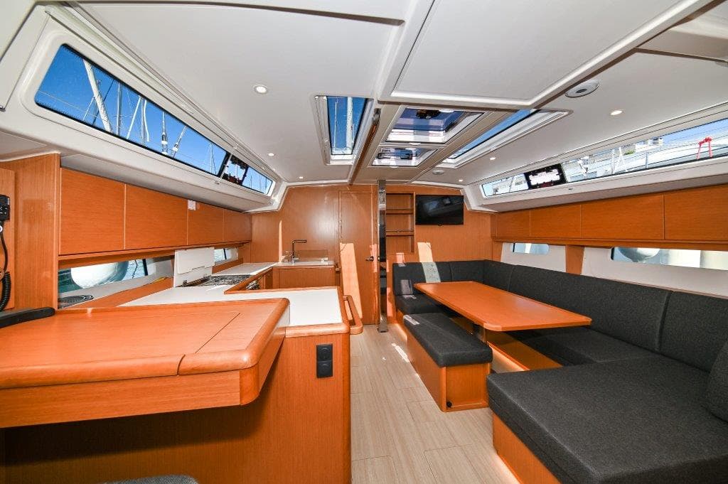 Bavaria C46 - photo 64