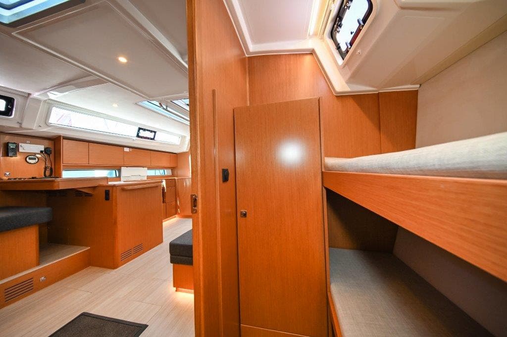 Bavaria C46 - photo 83