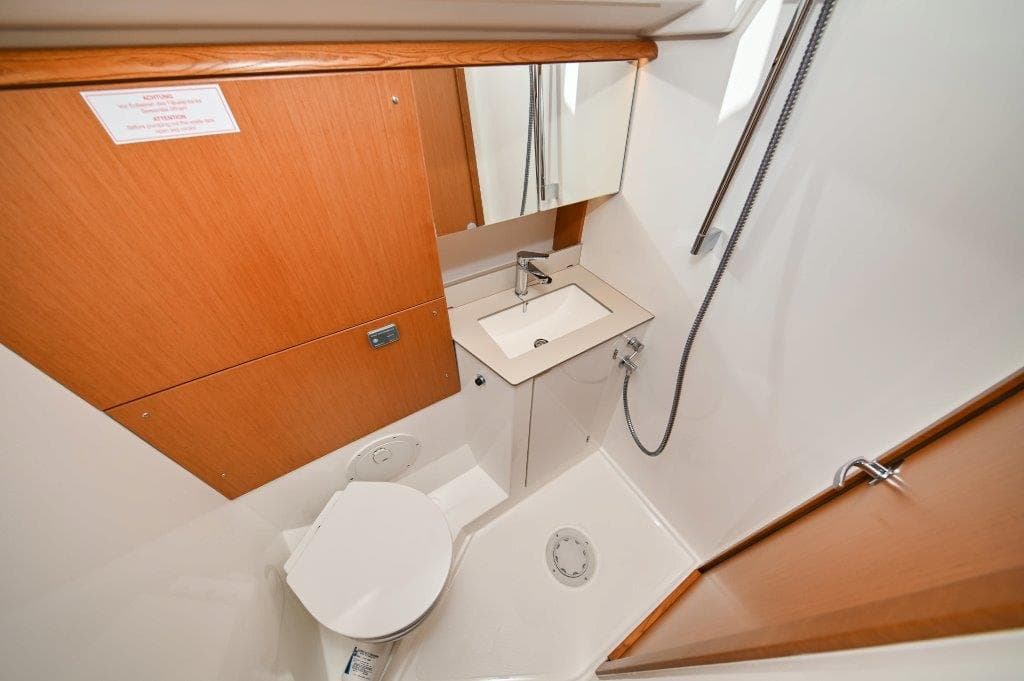 Bavaria C46 - photo 92