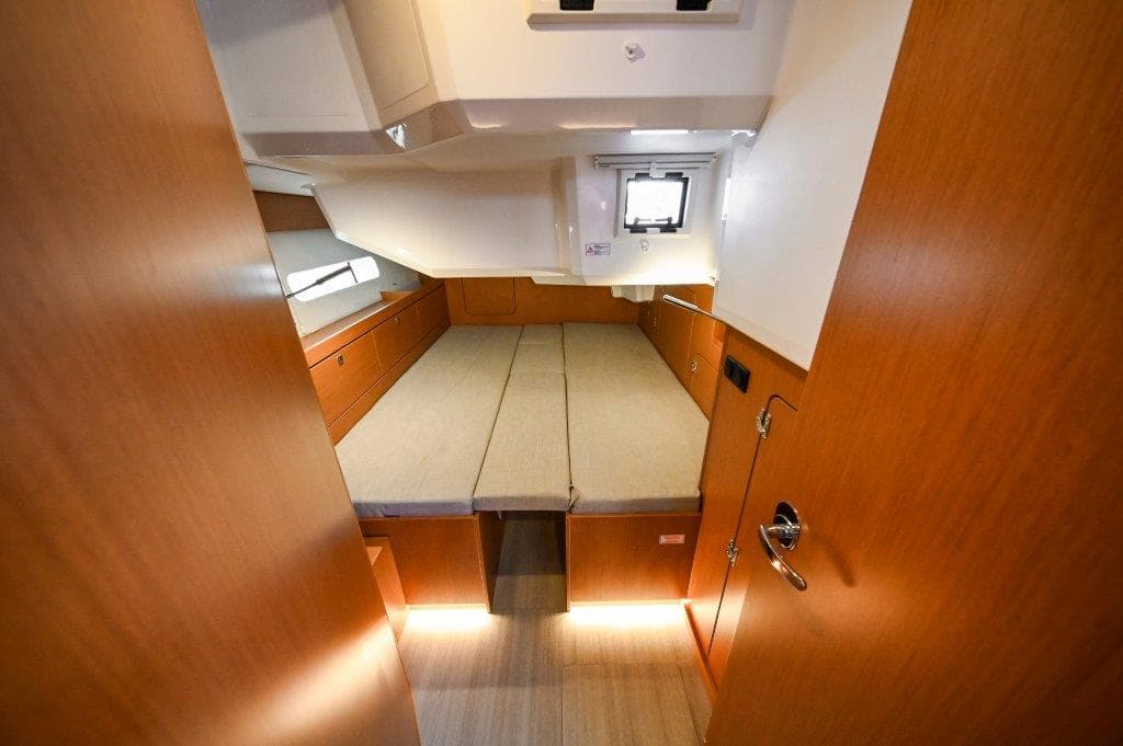 Bavaria C46 - photo 103