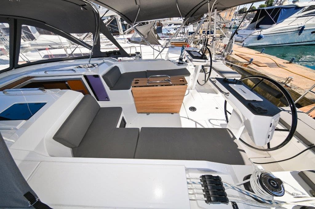 Bavaria C46 - photo 111