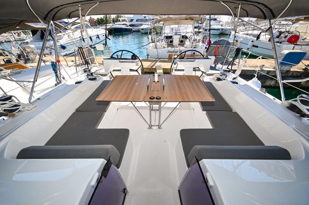 Bavaria C46 - photo 118