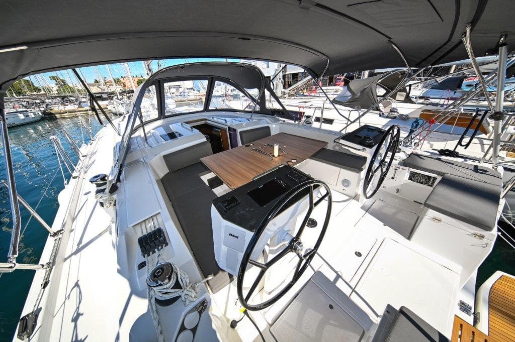 Bavaria C46 - photo 121